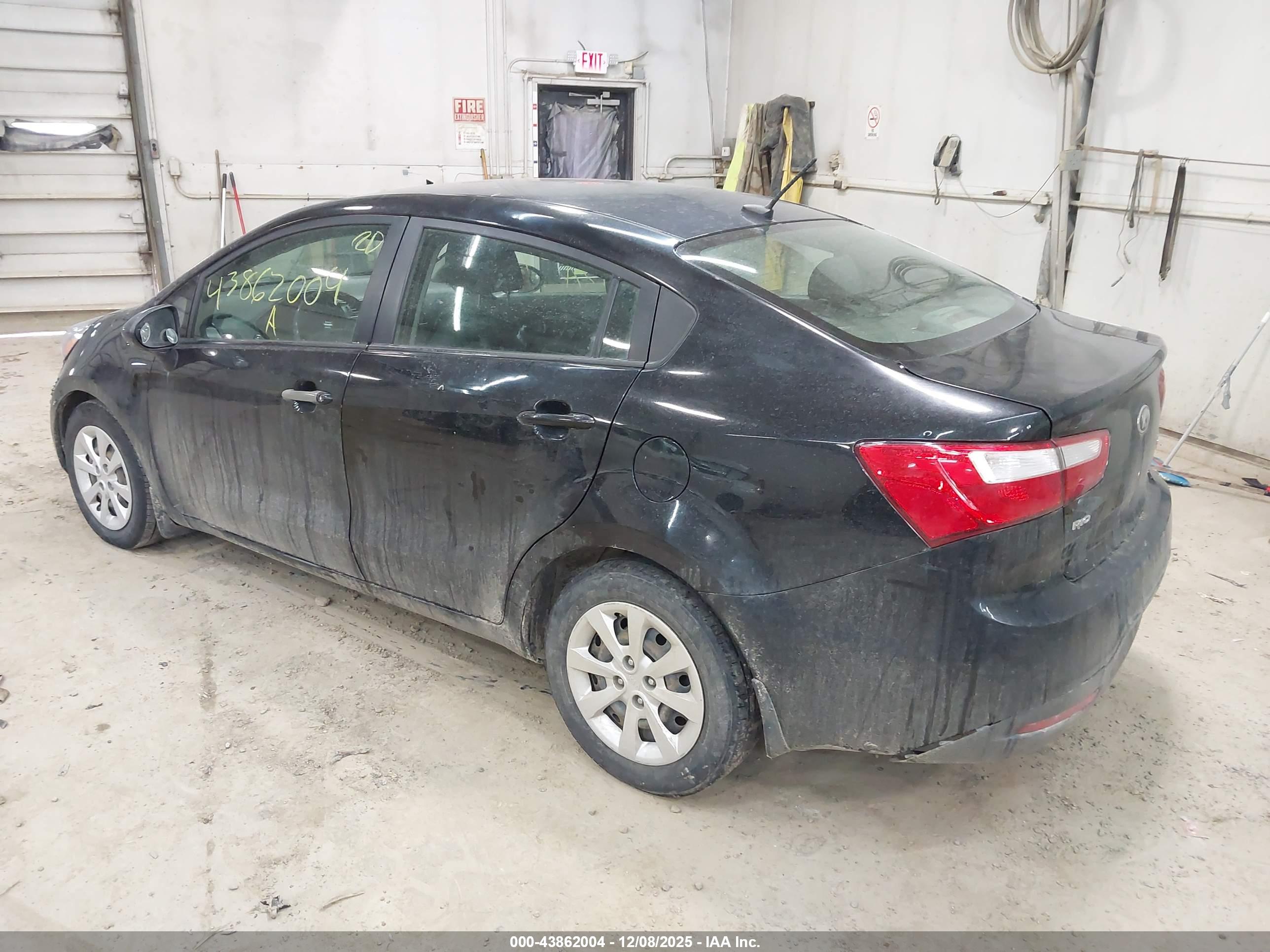 KIA RIO image 3