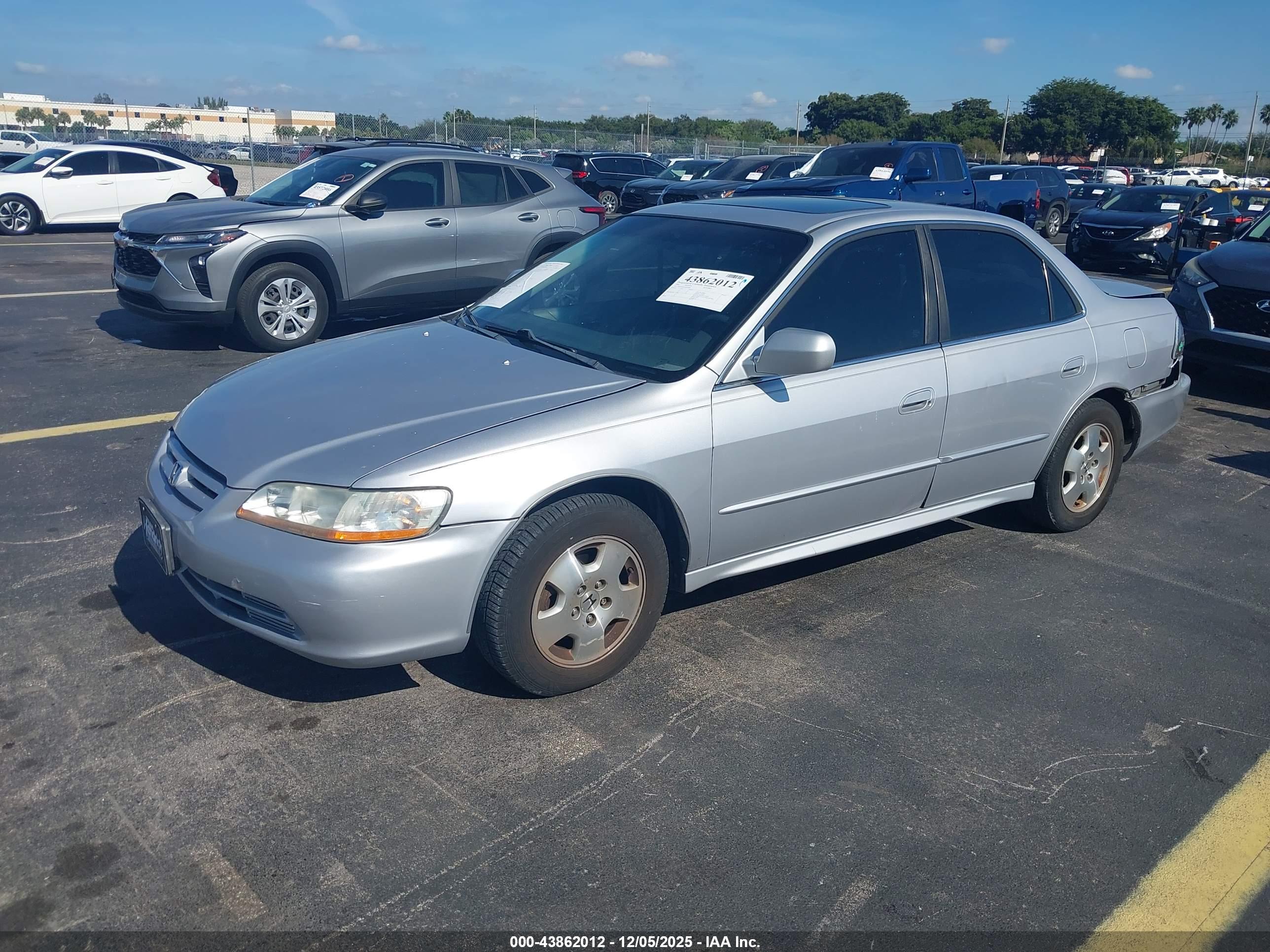 HONDA ACCORD image 2