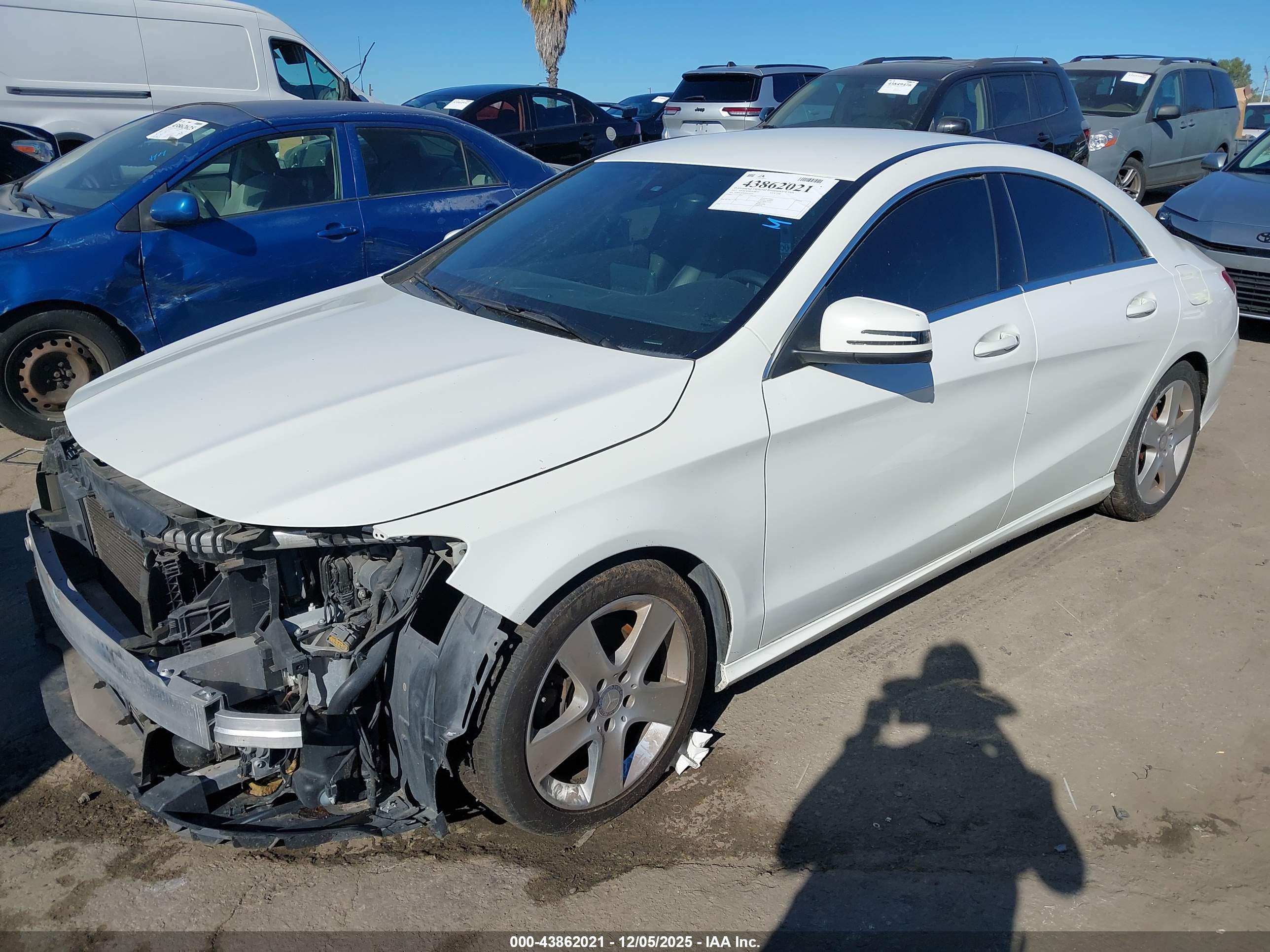 MERCEDES-BENZ CLA image 2