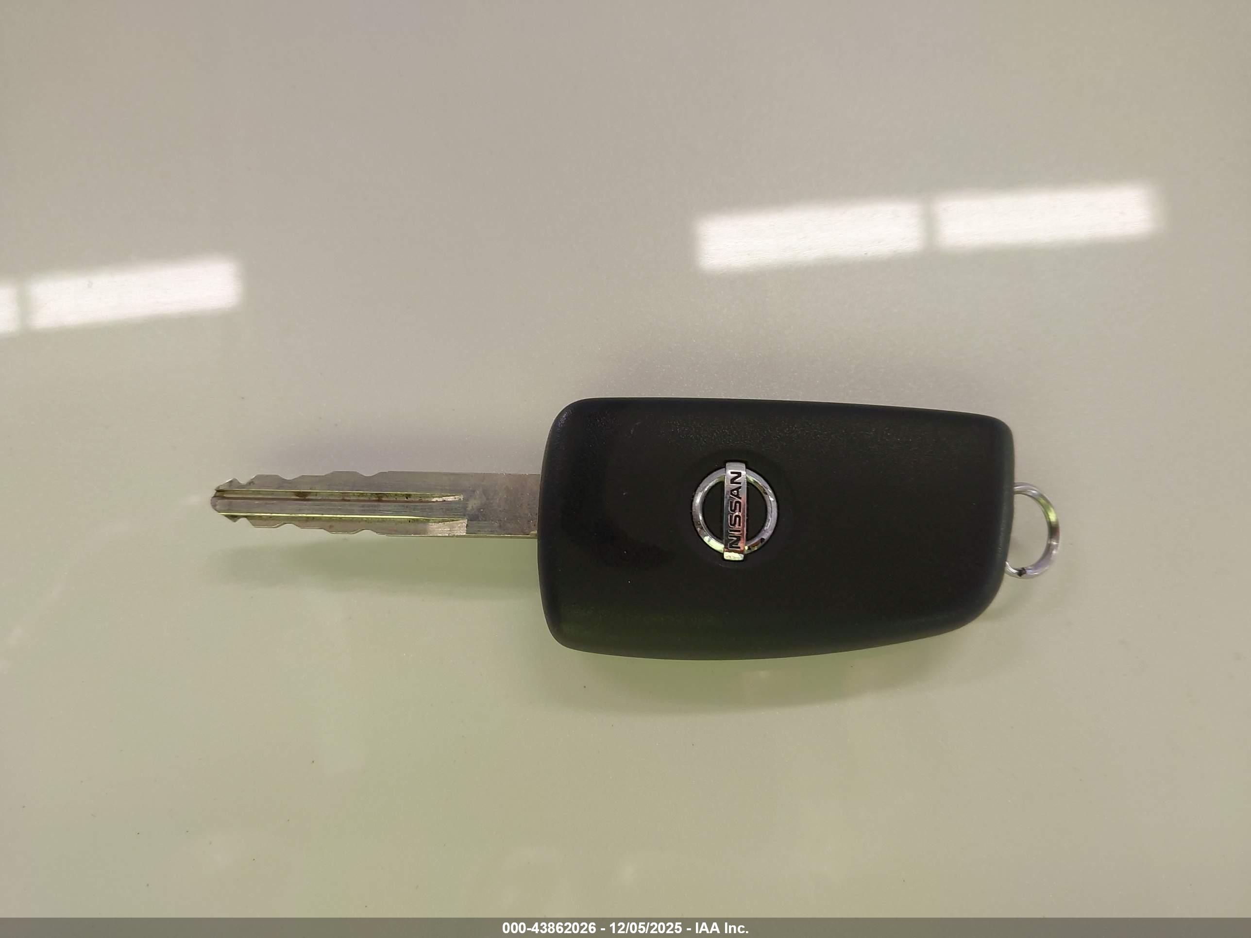 NISSAN ROGUE image 11