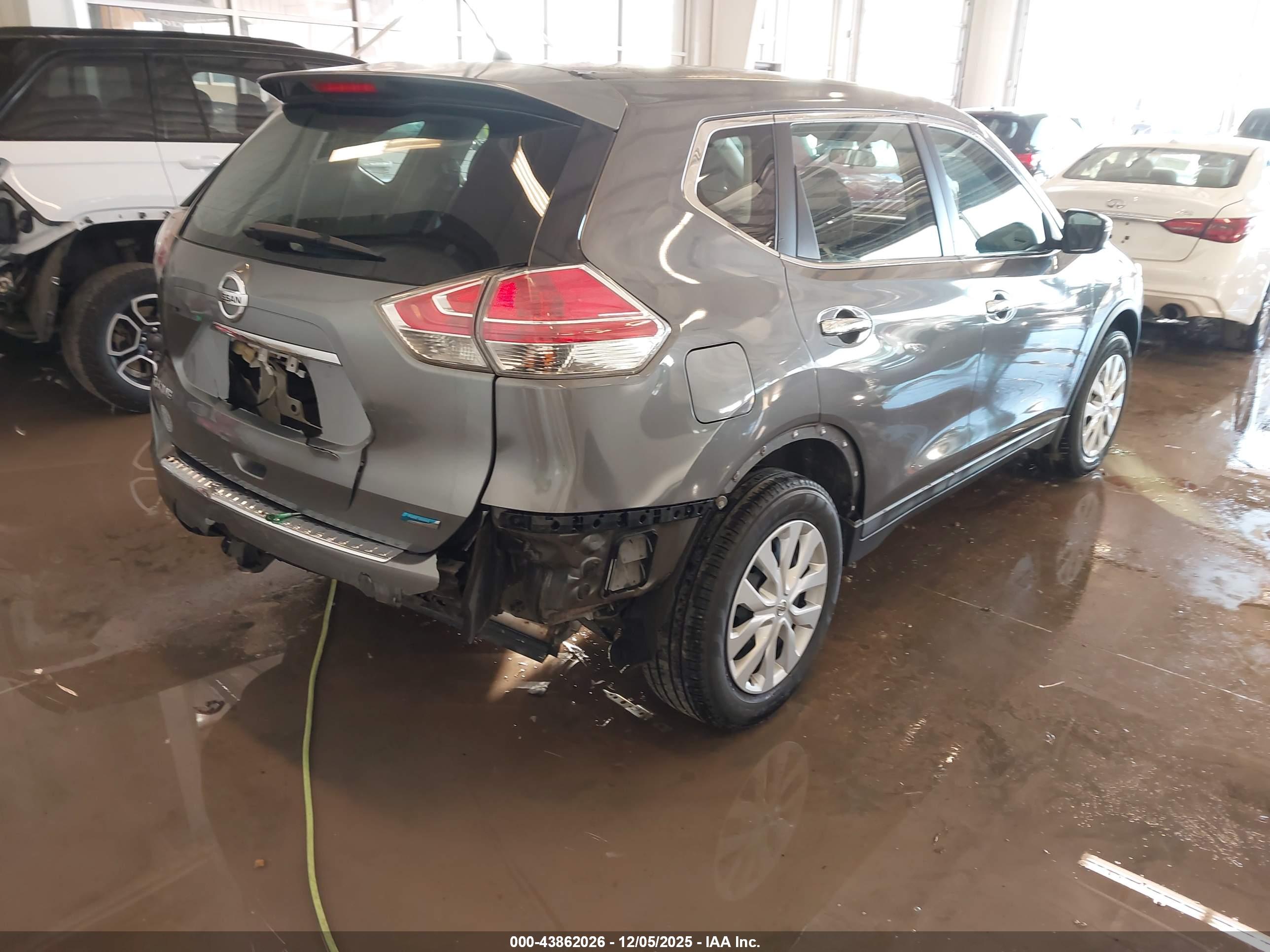 NISSAN ROGUE image 4