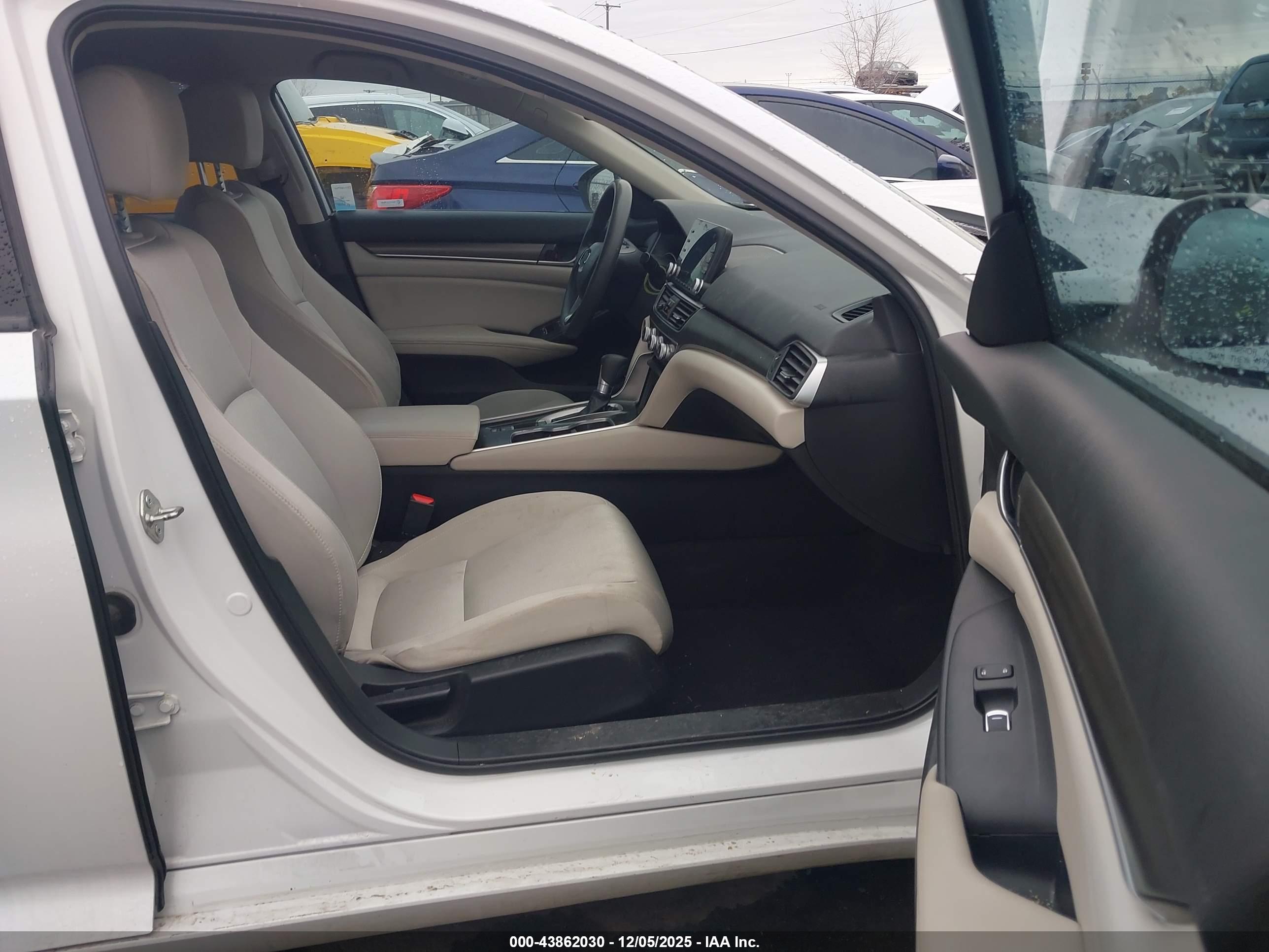 HONDA ACCORD image 5