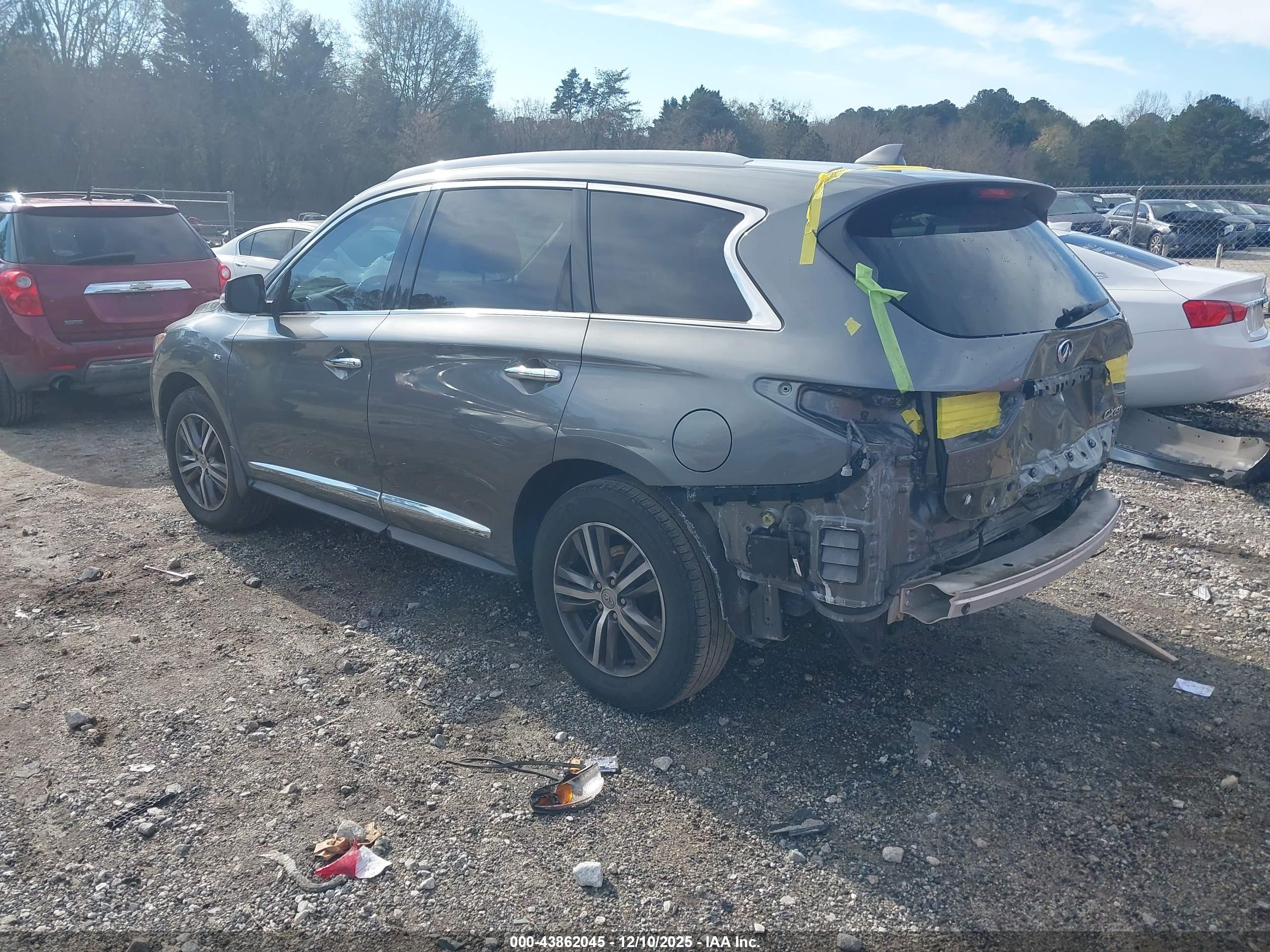 INFINITI QX60 image 3