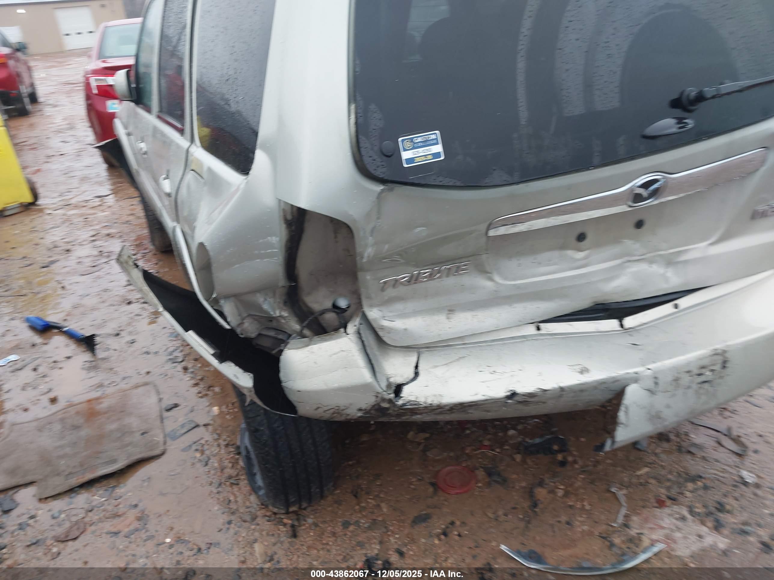 MAZDA TRIBUTE image 6