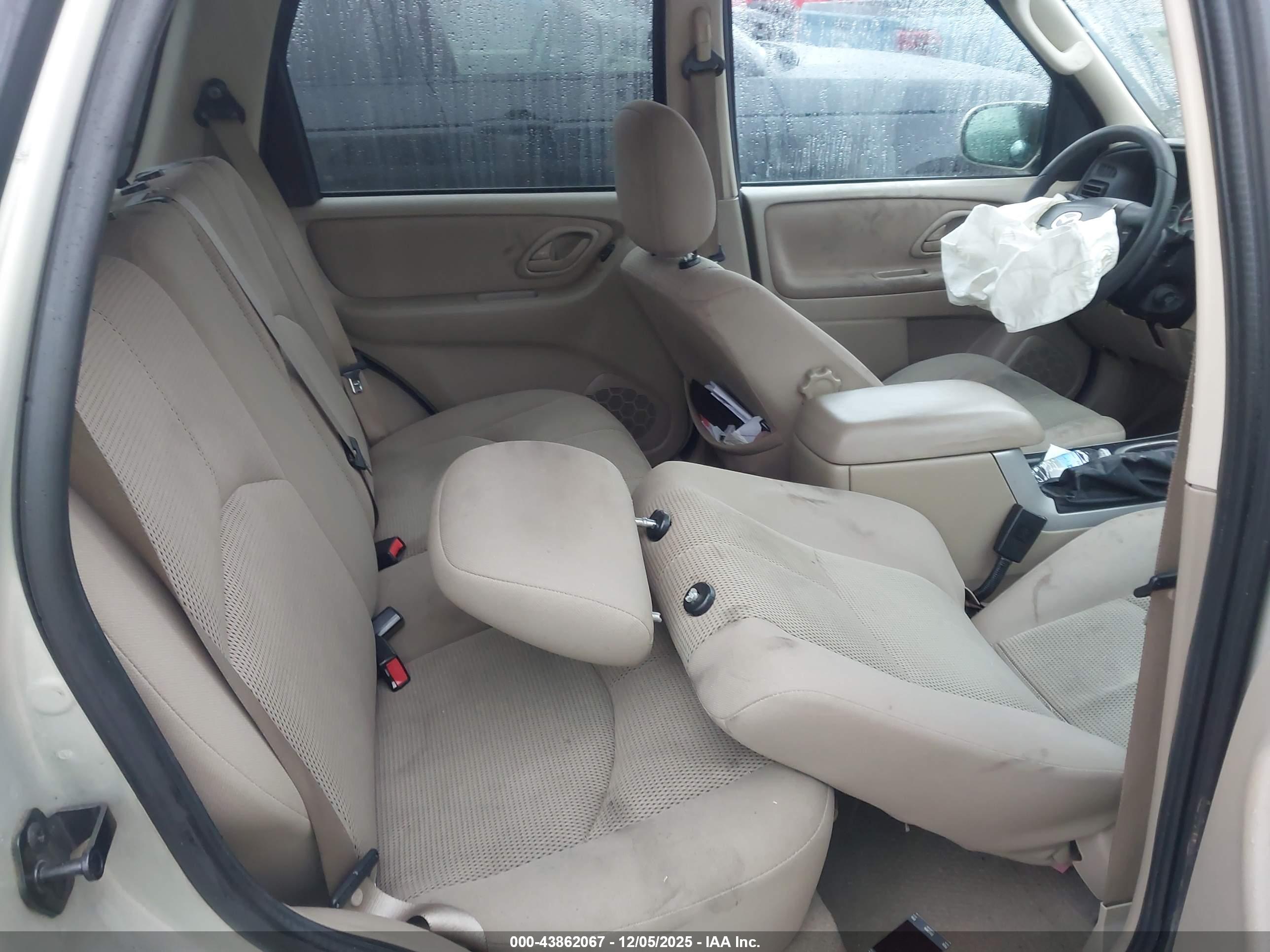 MAZDA TRIBUTE image 8