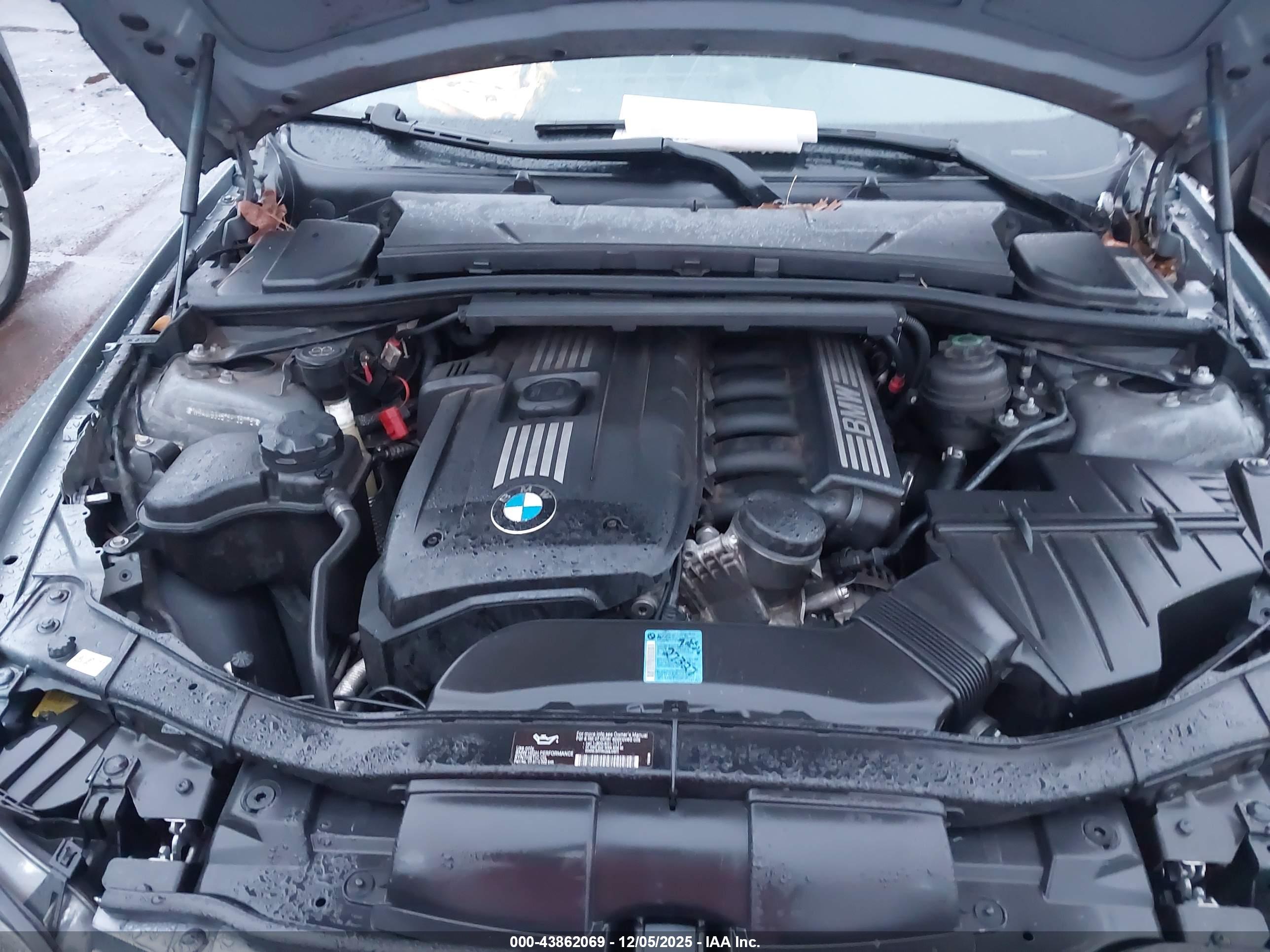 BMW 328I image 10