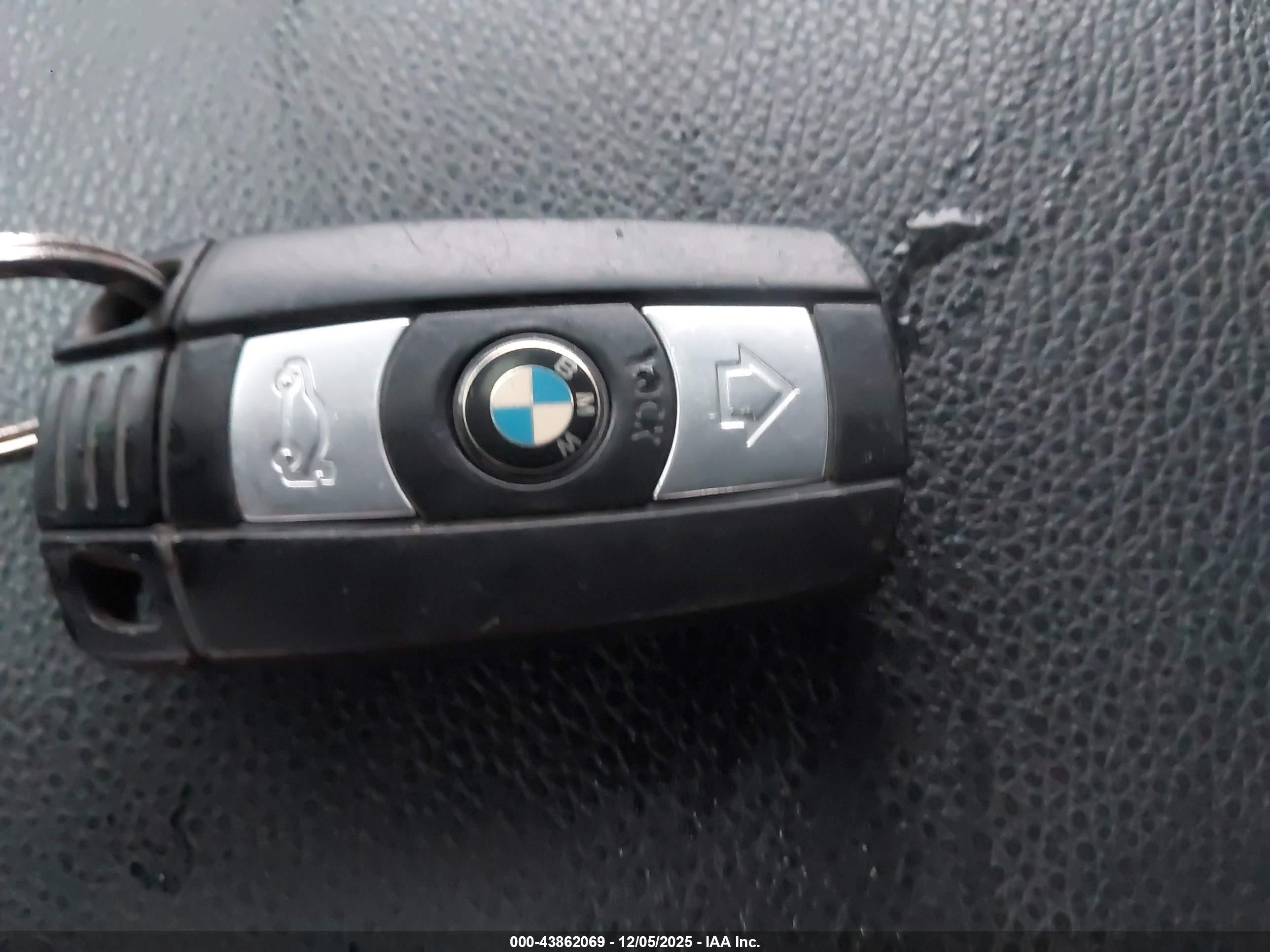 BMW 328I image 11