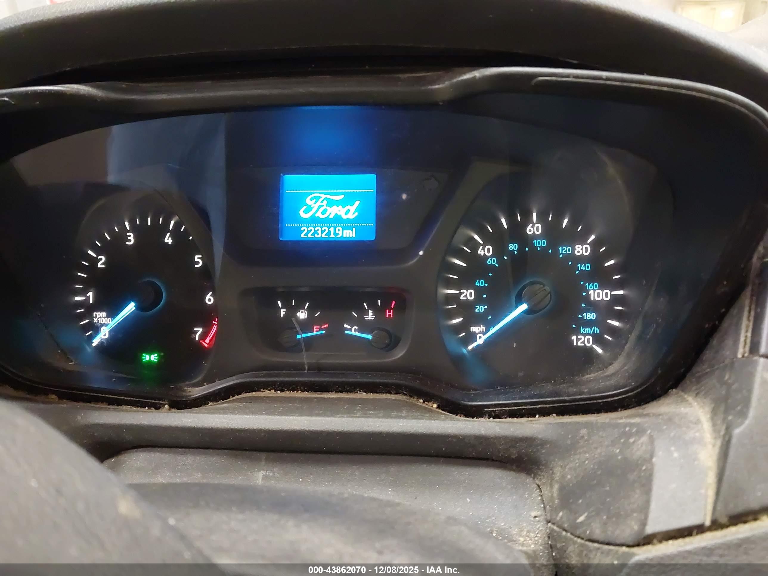 FORD TRANSIT-250 image 7