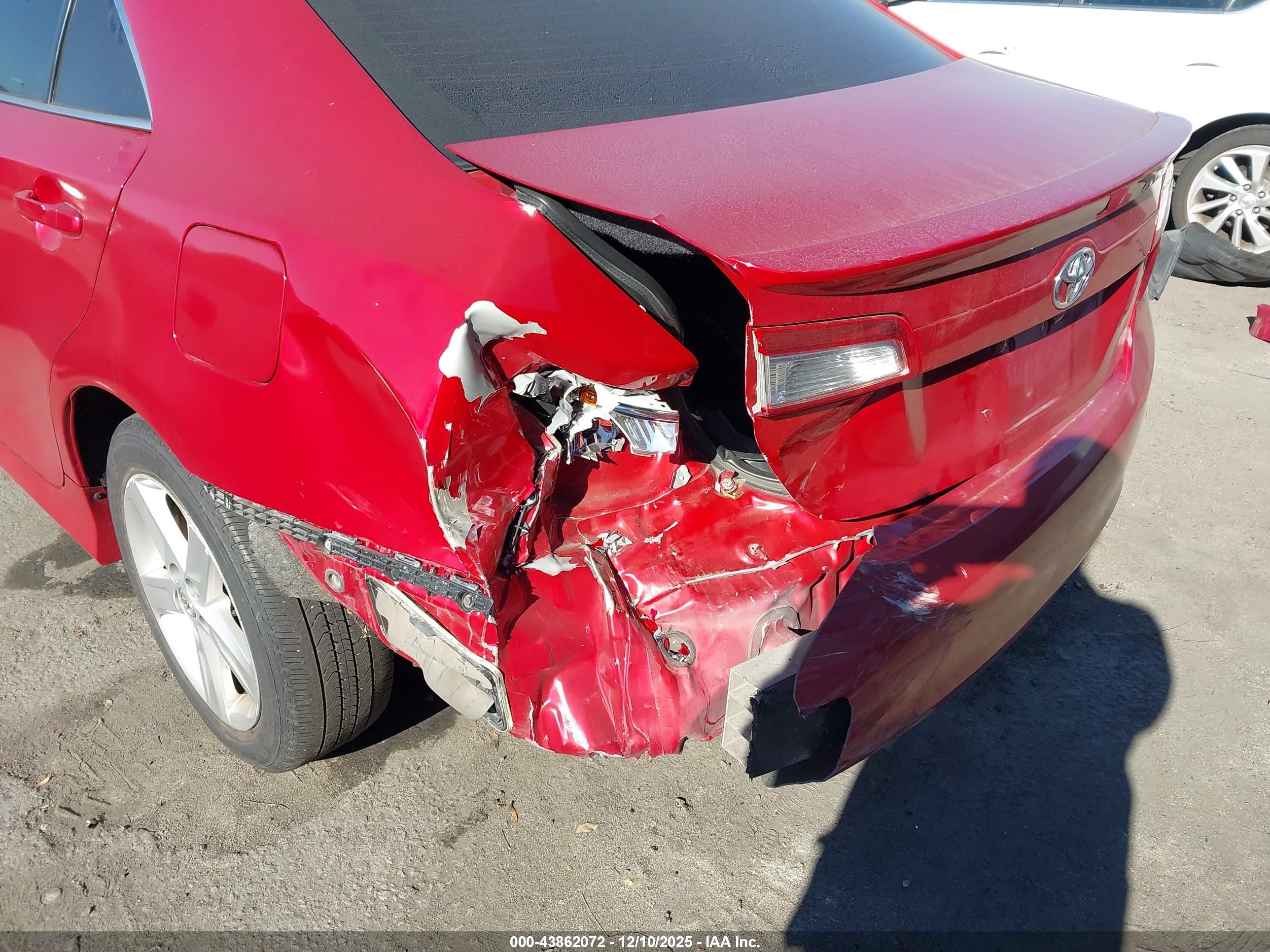 TOYOTA CAMRY image 6