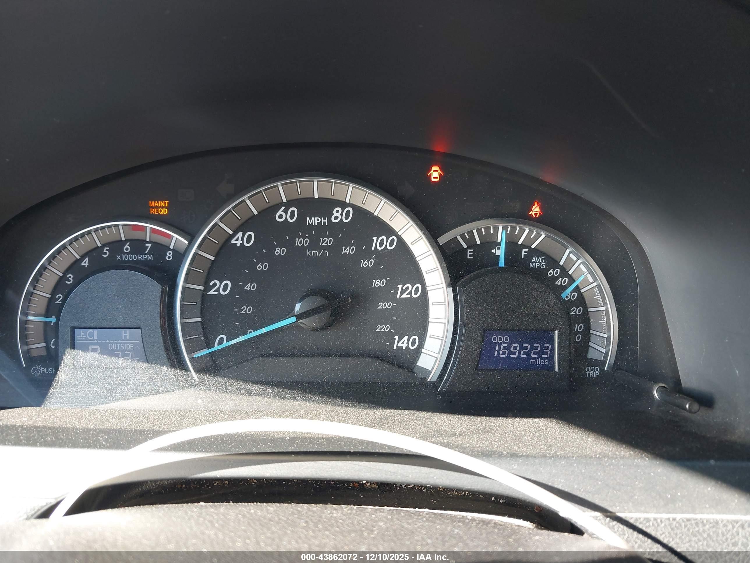 TOYOTA CAMRY image 7
