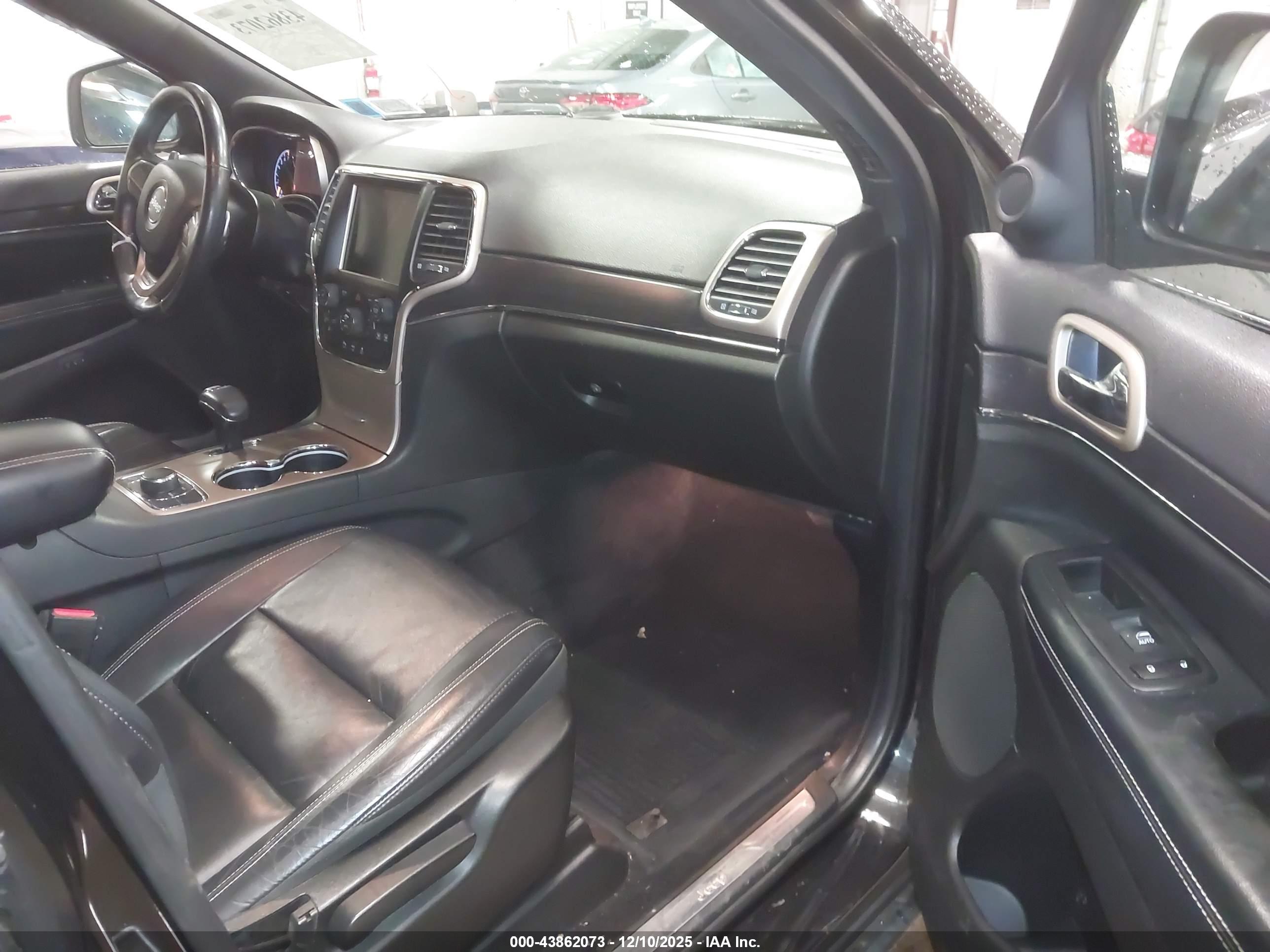 JEEP GRAND image 5