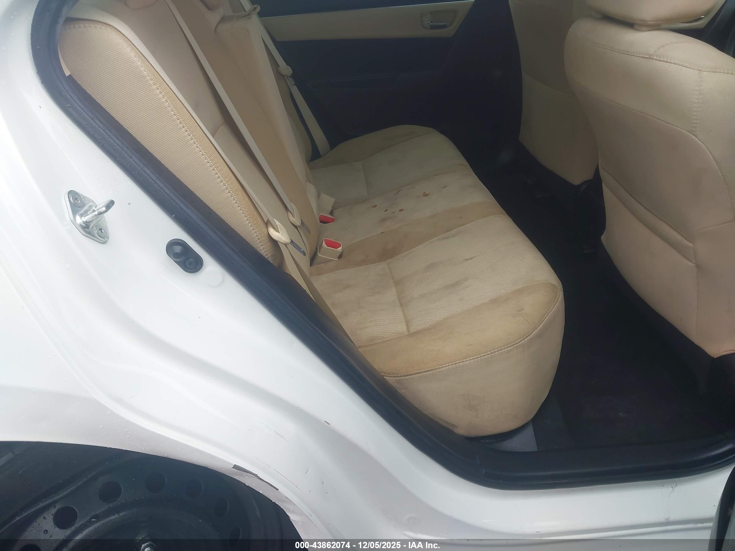TOYOTA COROLLA image 8