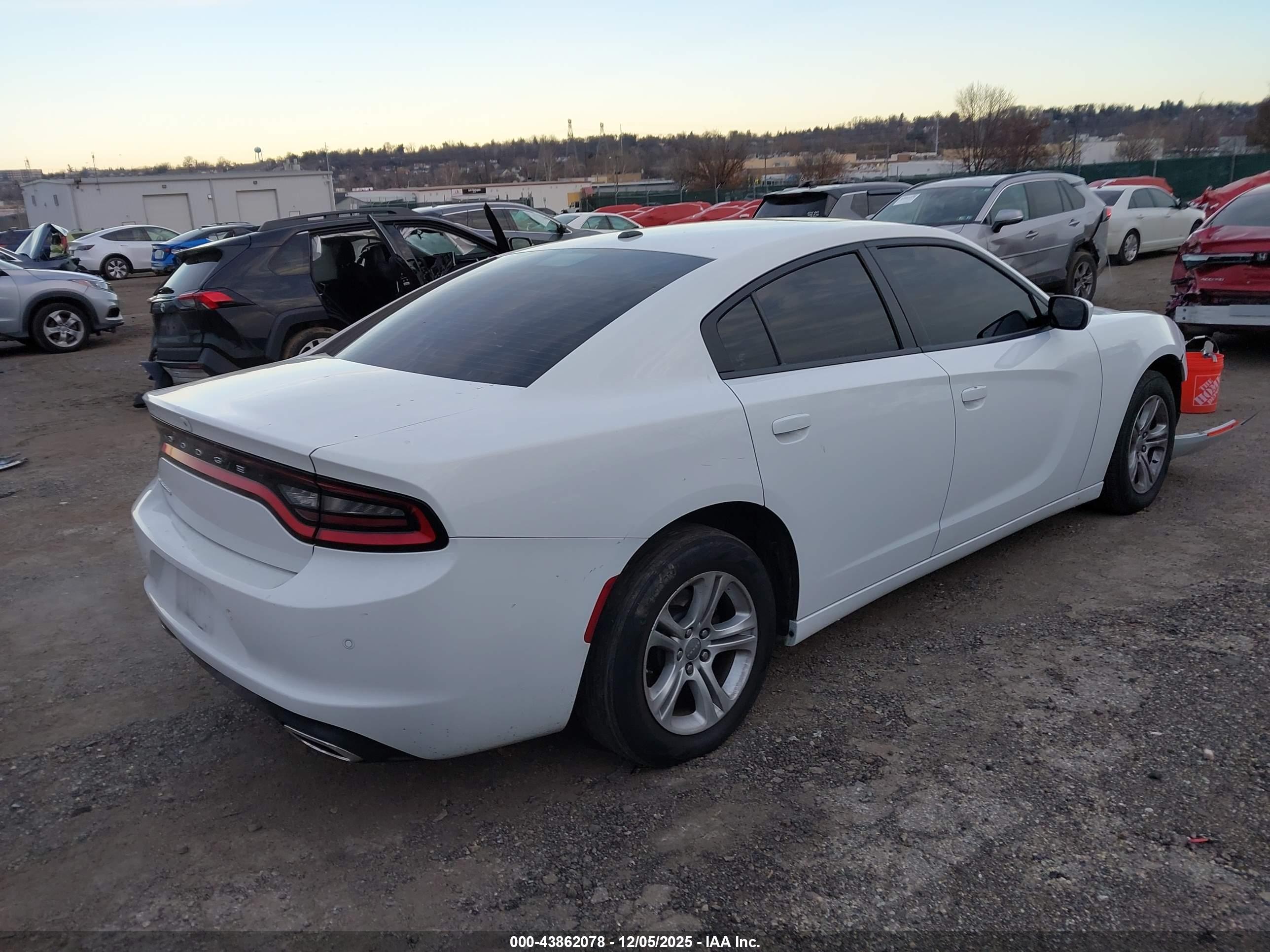 DODGE CHARGER image 4