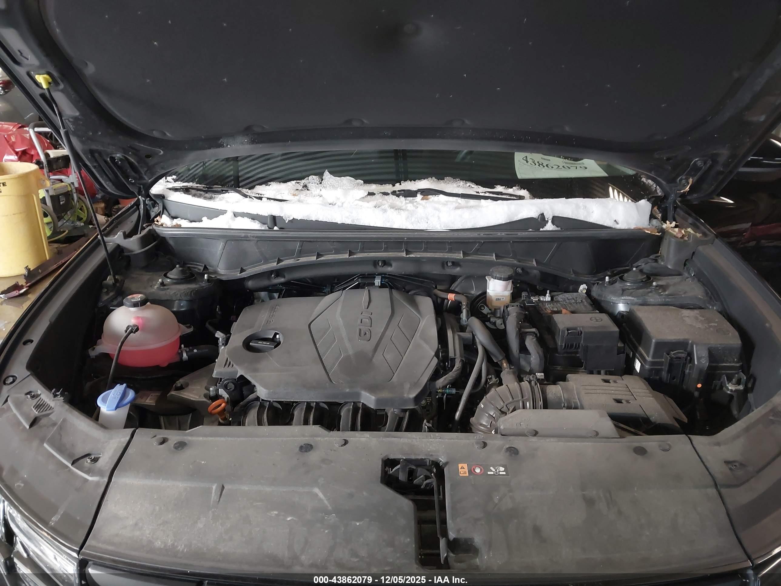 HYUNDAI TUCSON image 10