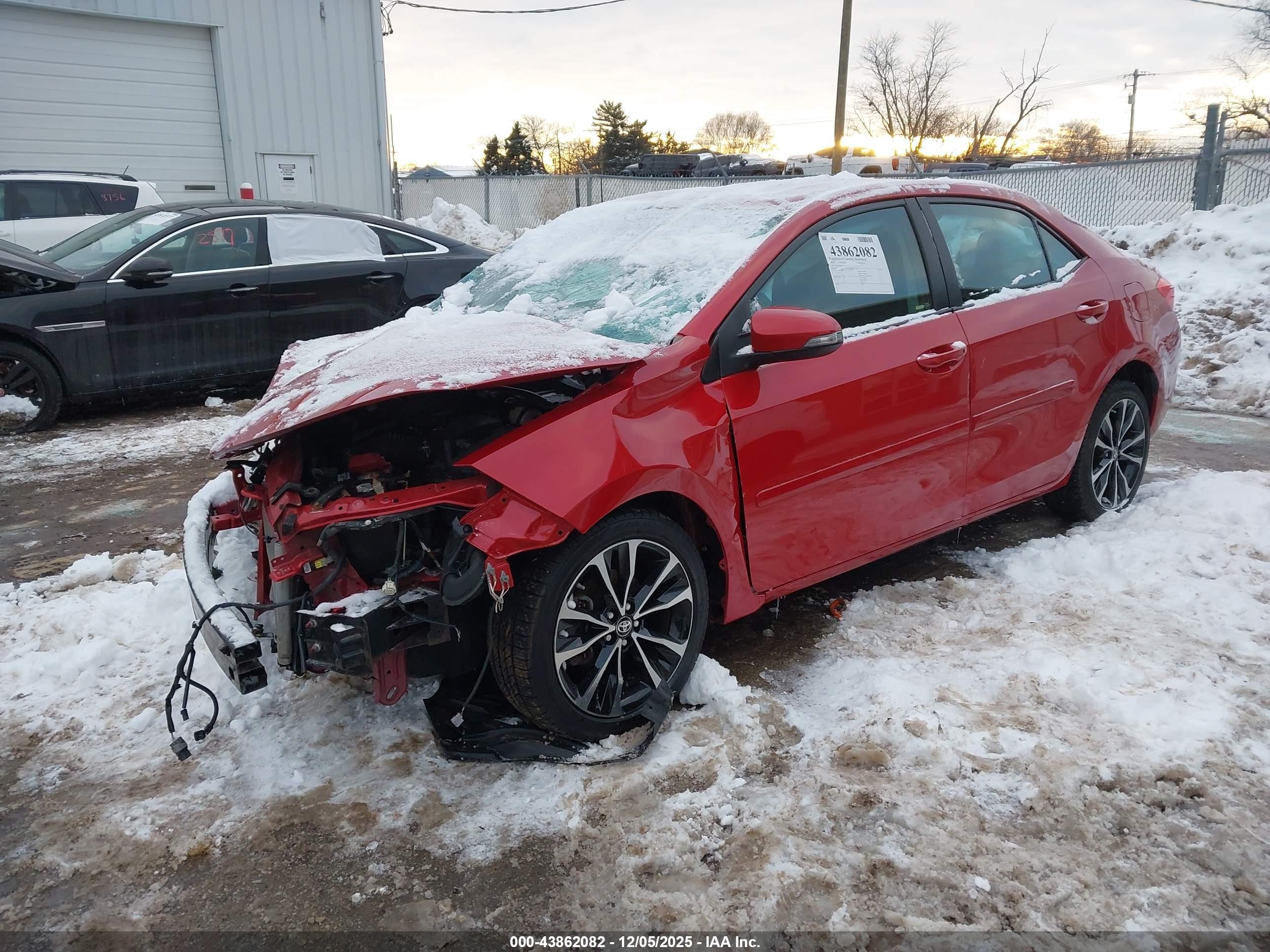 TOYOTA COROLLA image 2