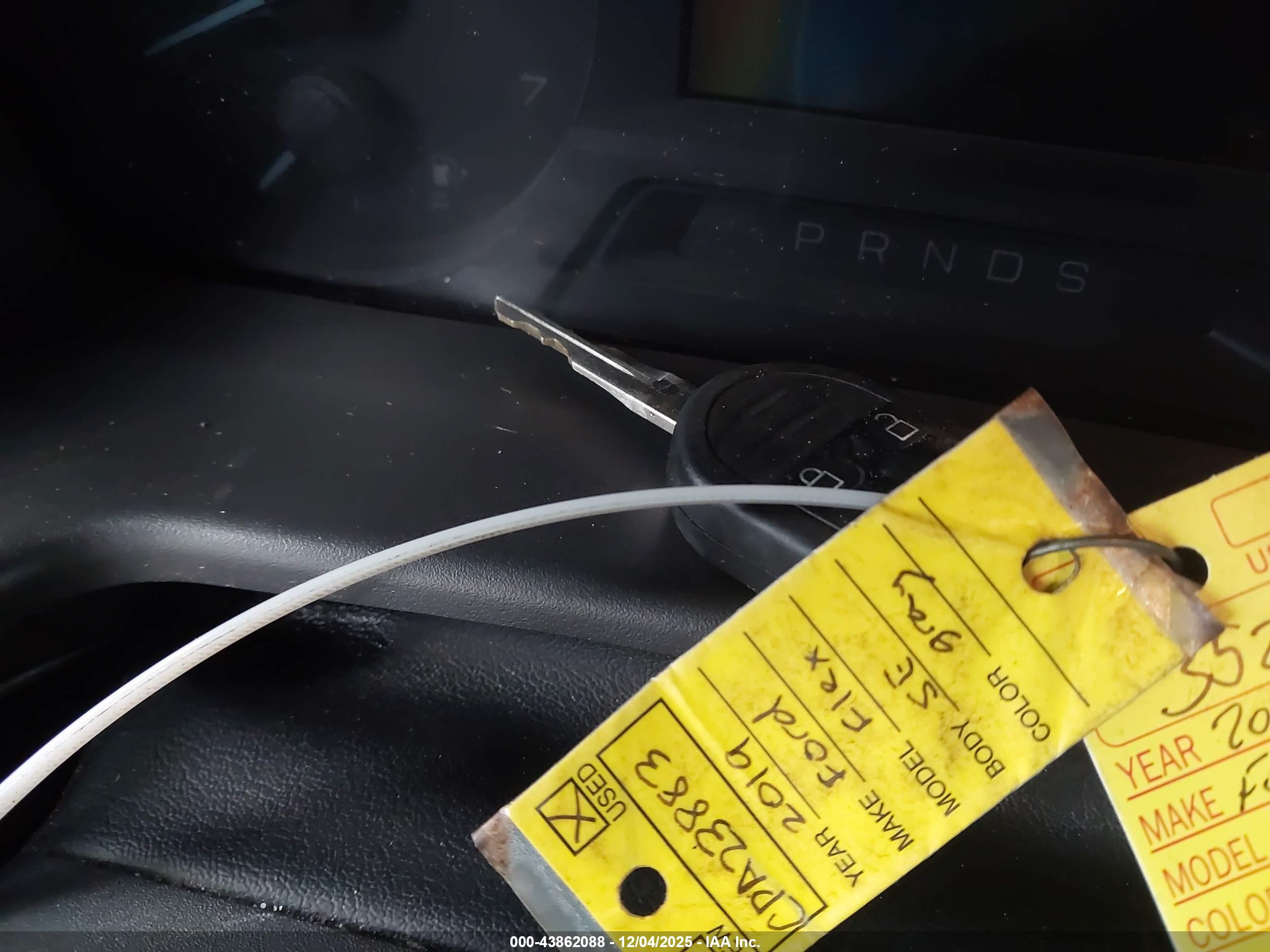 FORD FLEX image 11