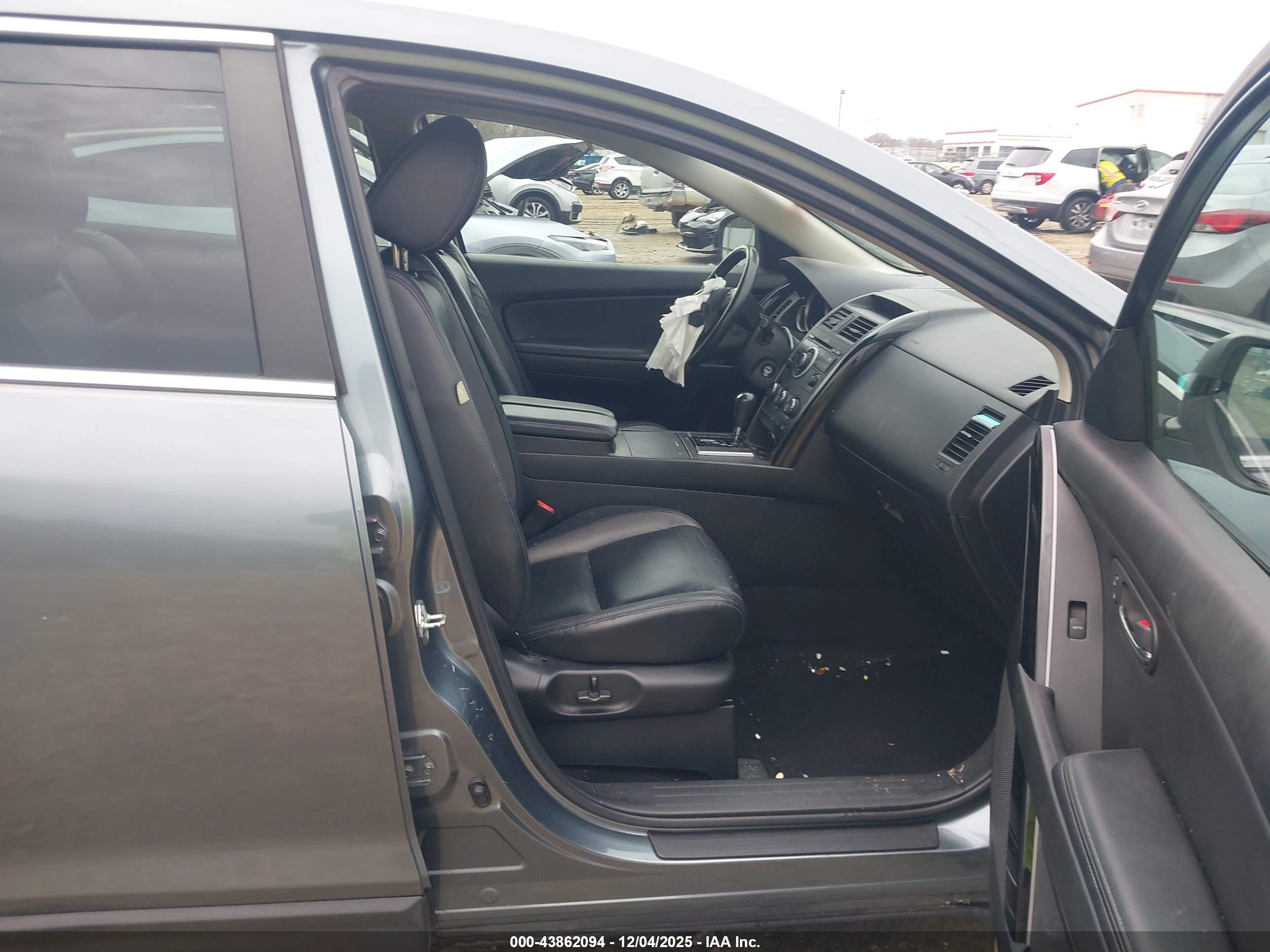 MAZDA CX-9 image 5