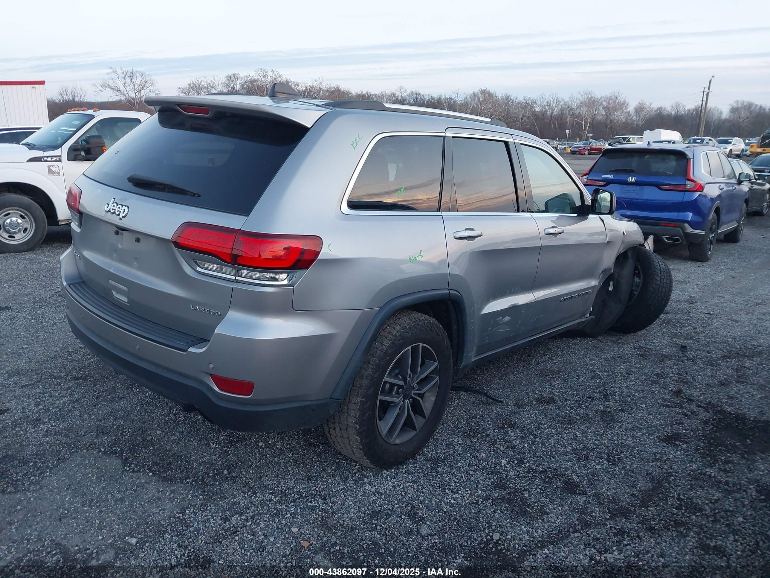 JEEP GRAND image 4