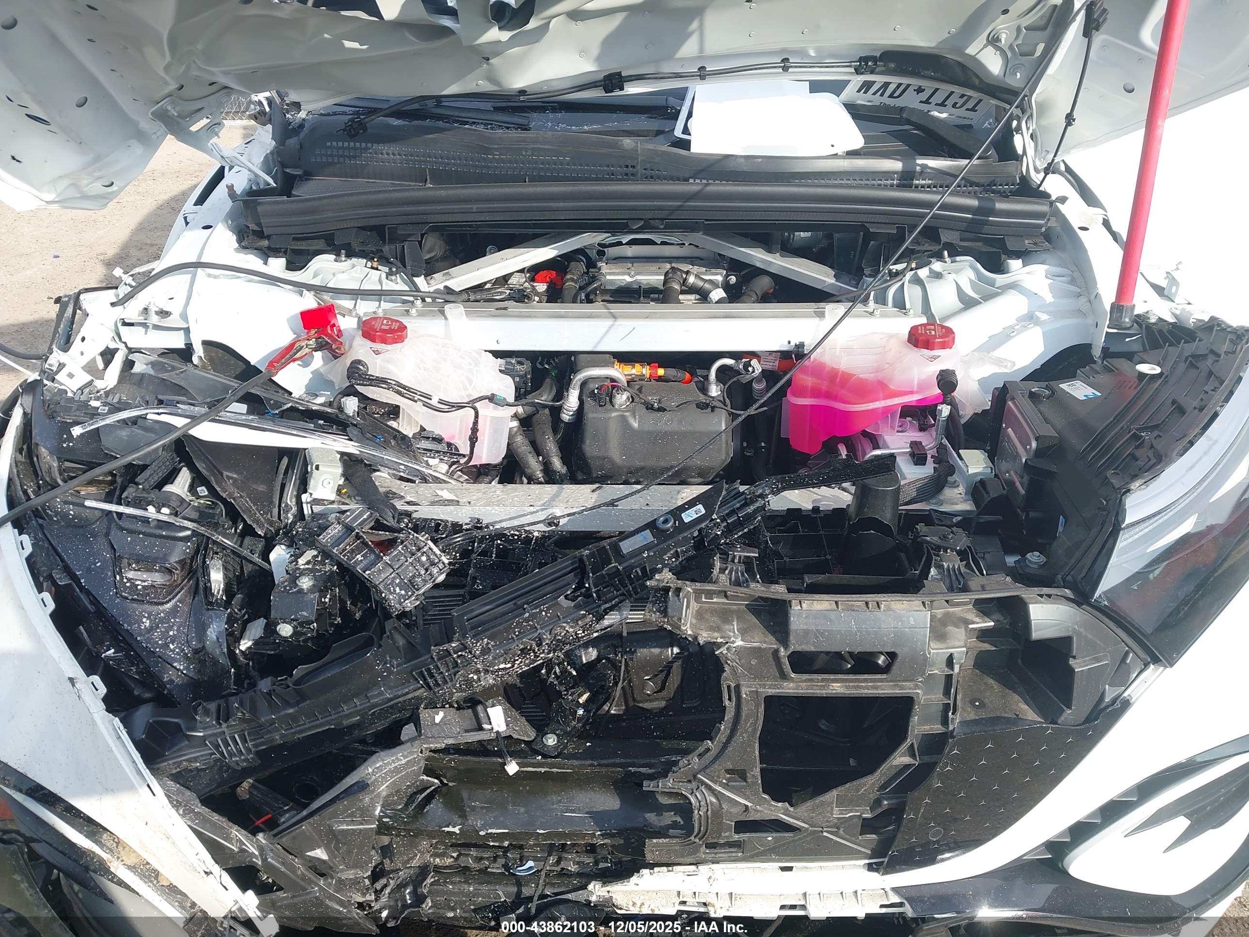 MERCEDES-BENZ EQS image 10