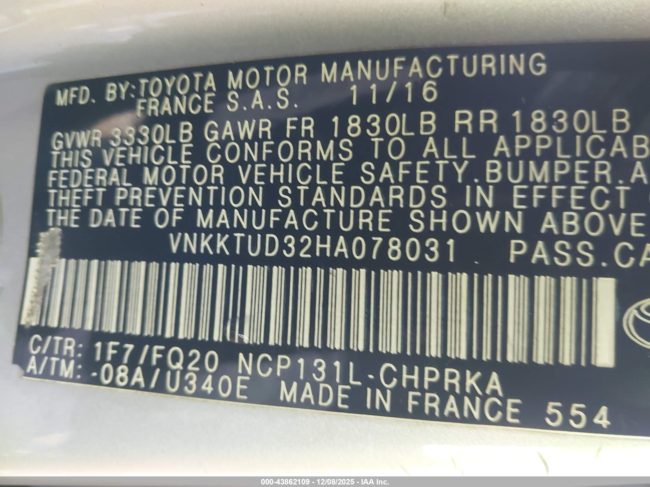 TOYOTA YARIS image 9