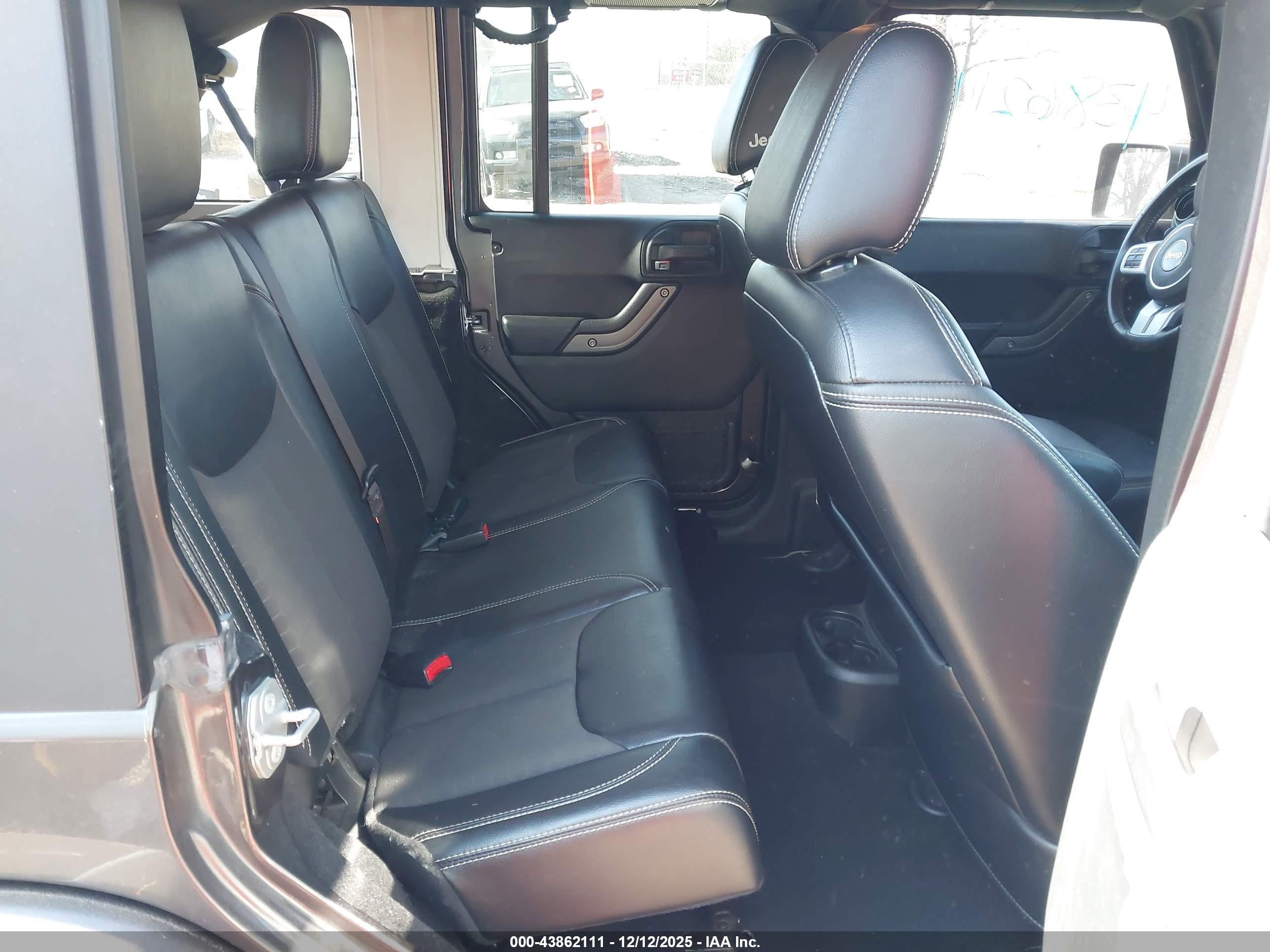 JEEP WRANGLER image 8