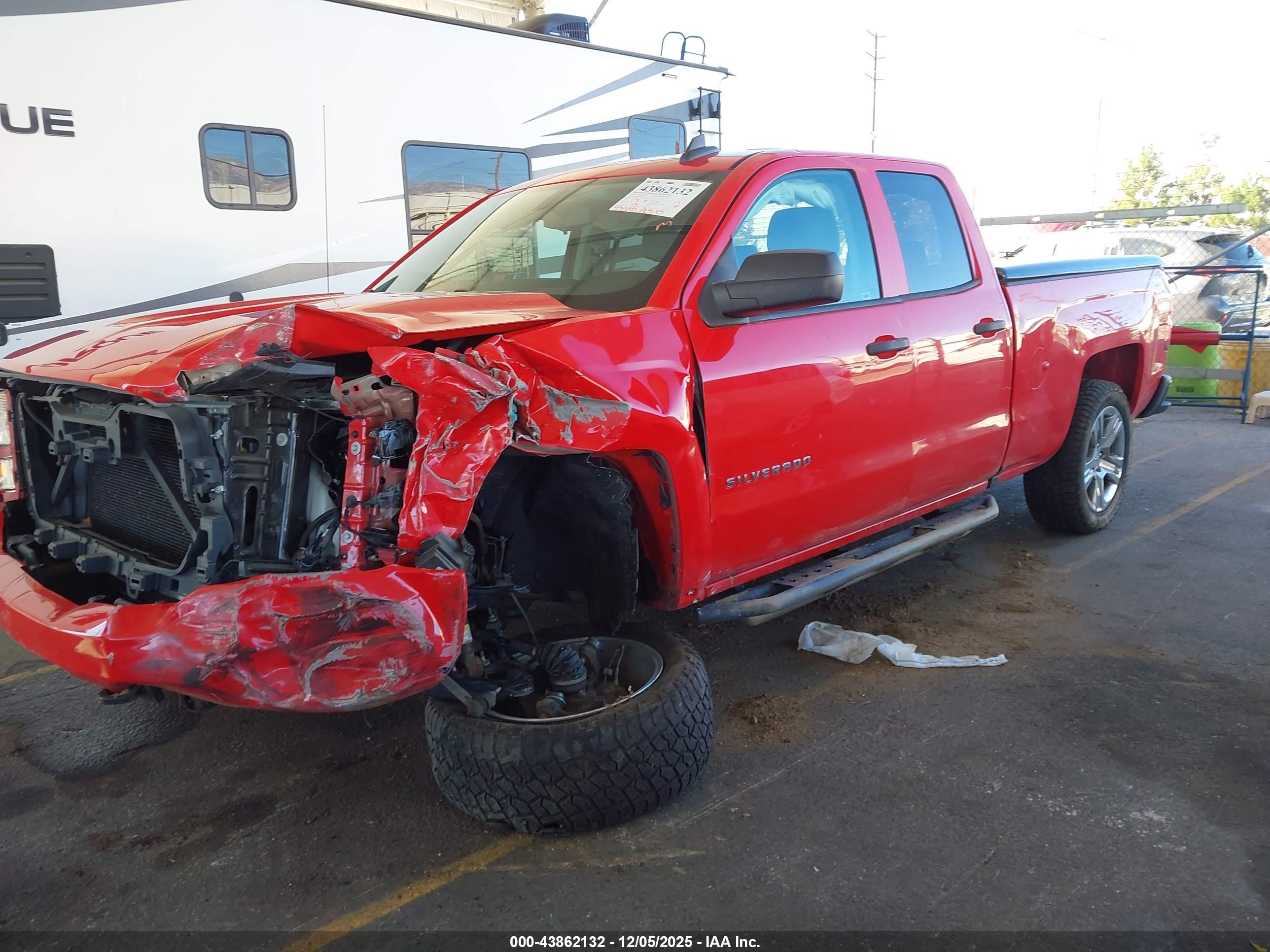 CHEVROLET SILVERADO image 2