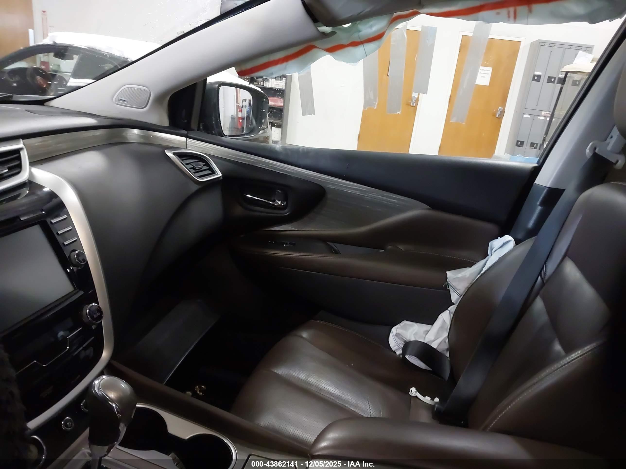 NISSAN MURANO image 5