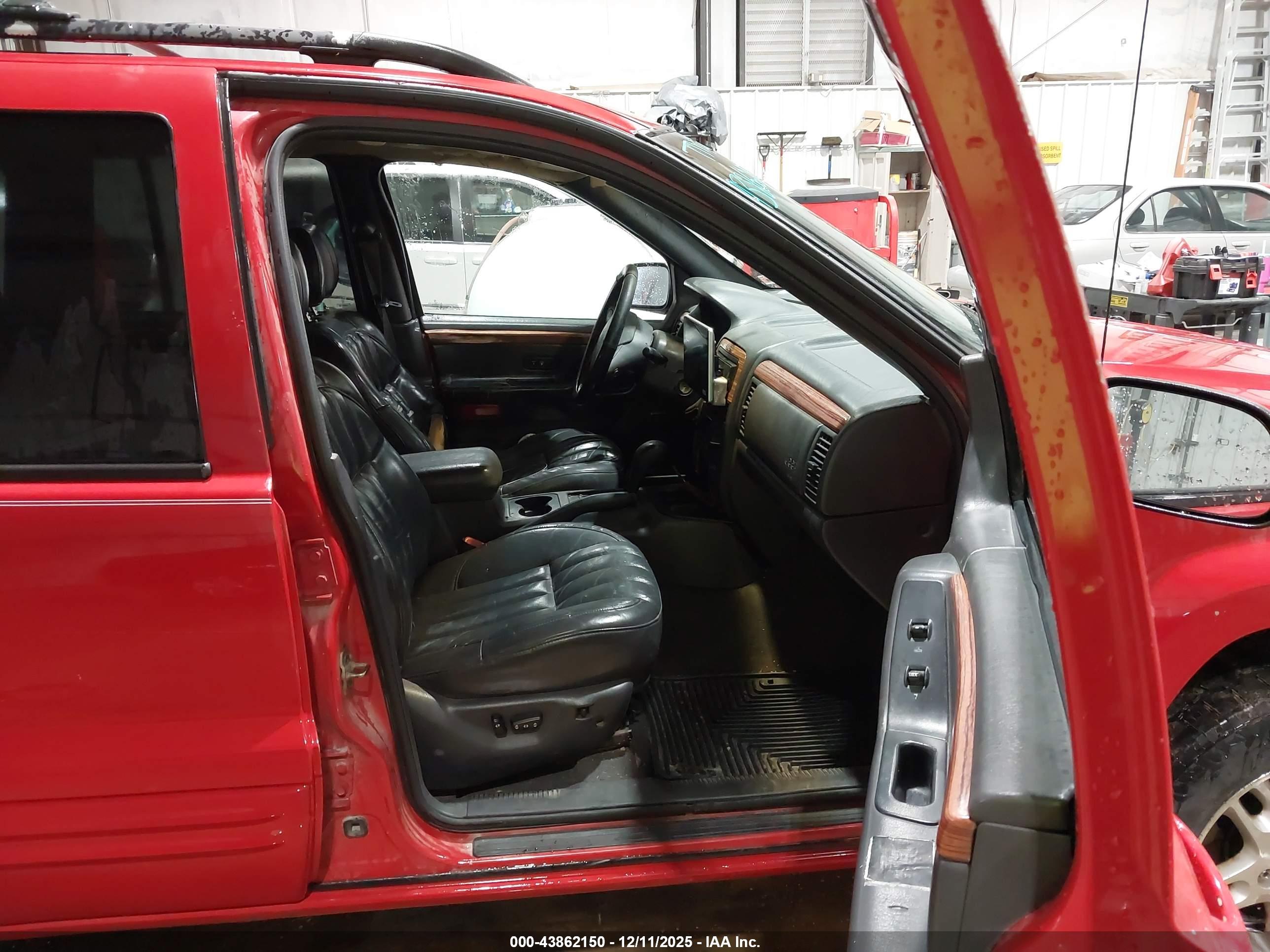 JEEP GRAND image 5