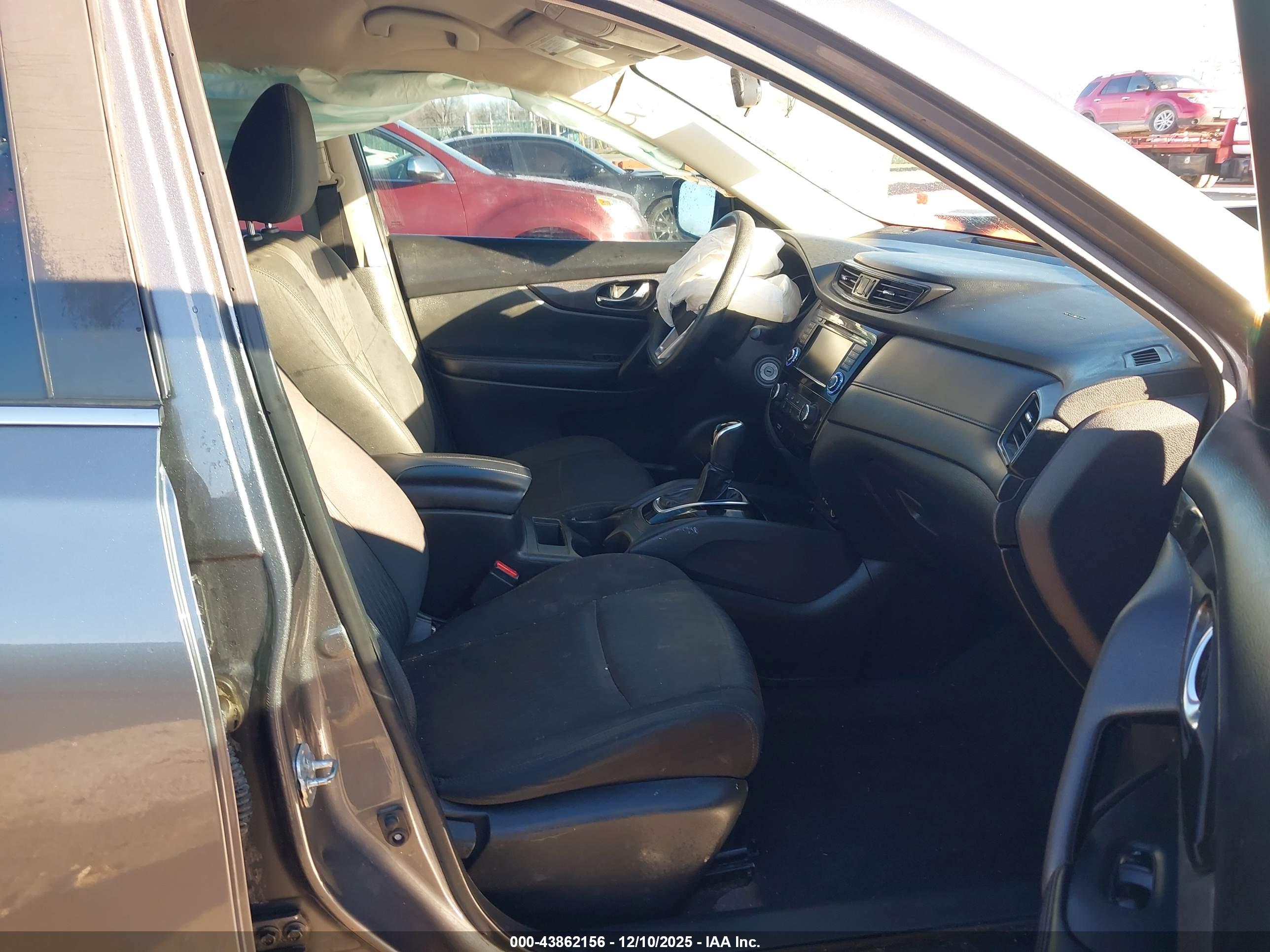 NISSAN ROGUE image 5