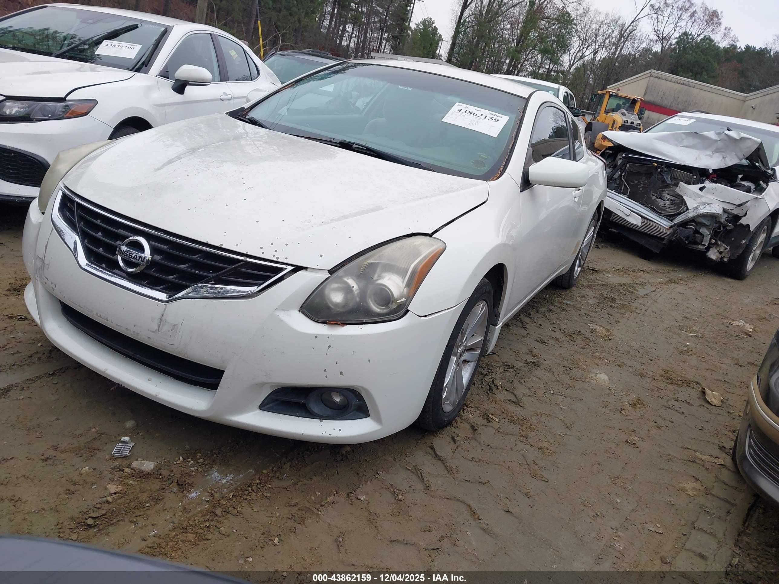 NISSAN ALTIMA image 2