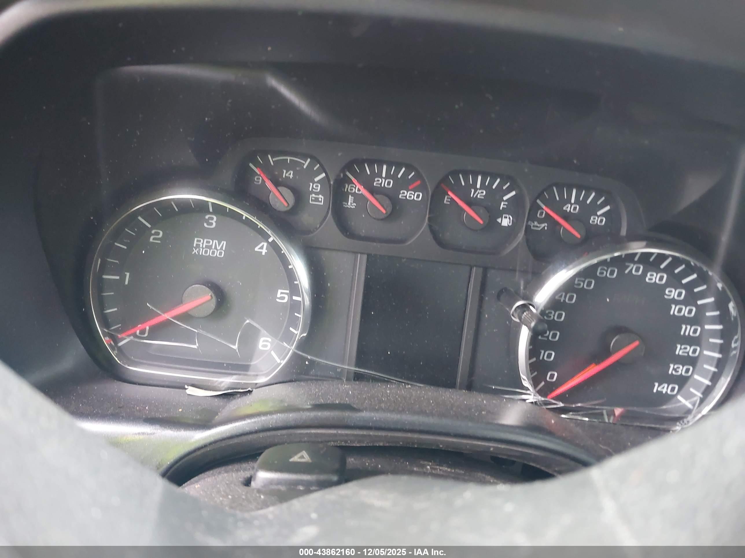 CHEVROLET SILVERADO image 7