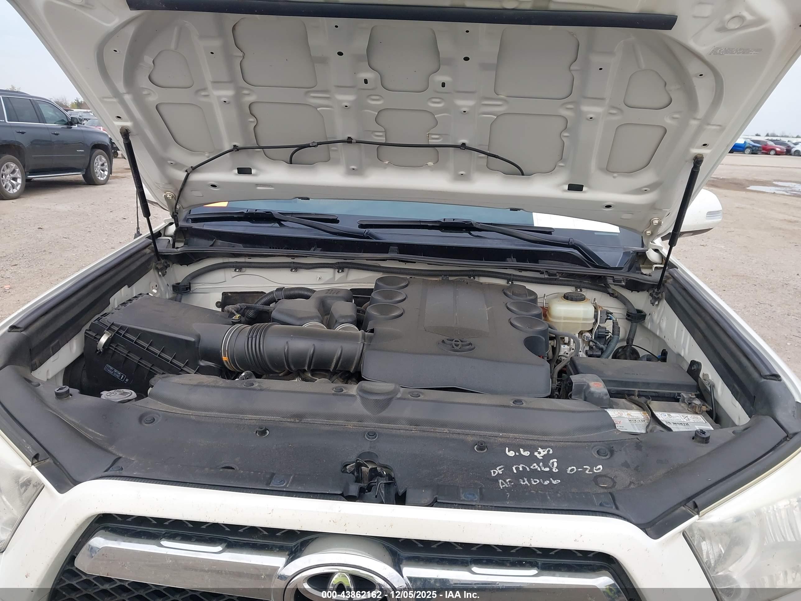 TOYOTA 4RUNNER image 10
