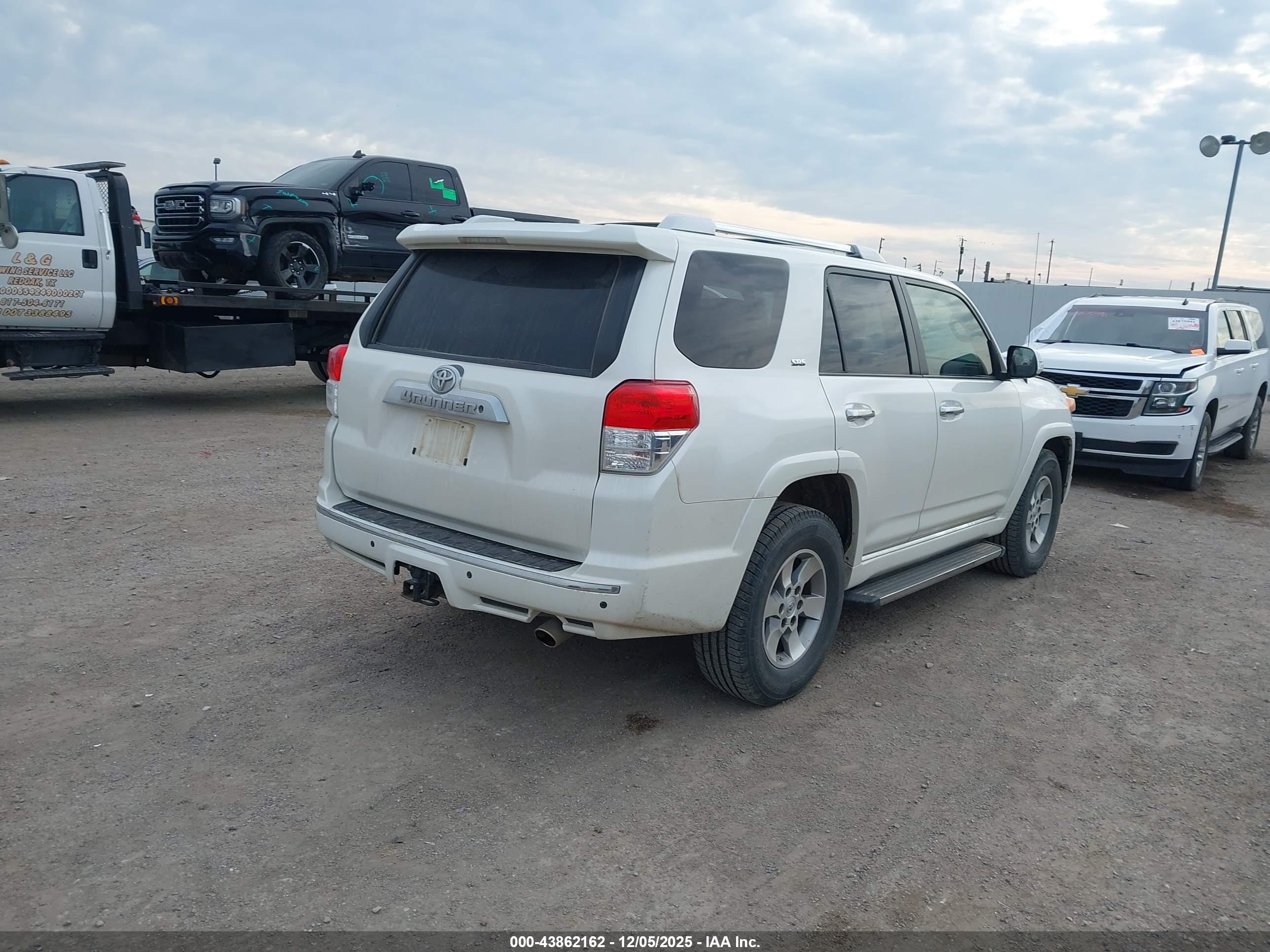 TOYOTA 4RUNNER image 4
