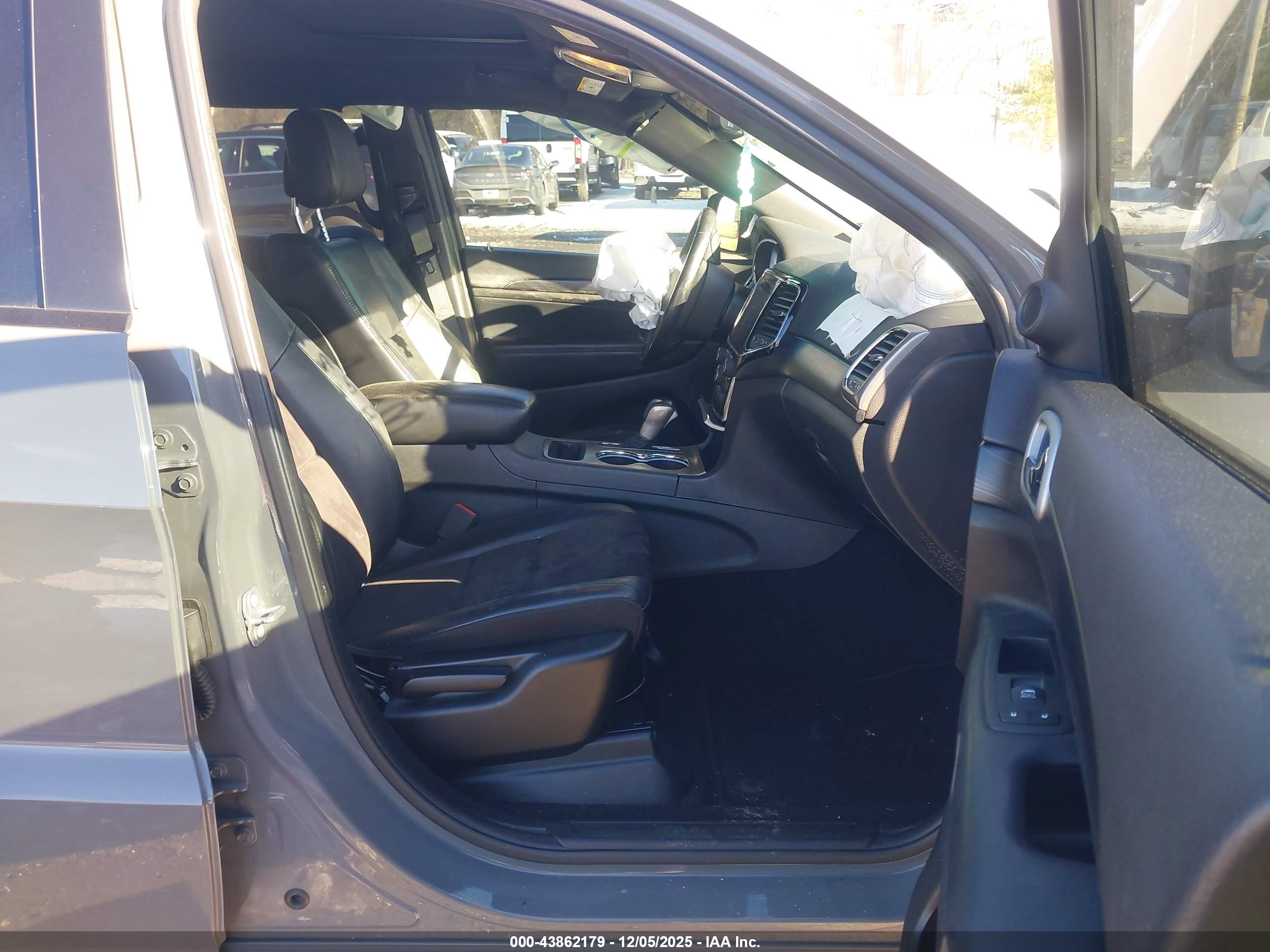JEEP GRAND image 5