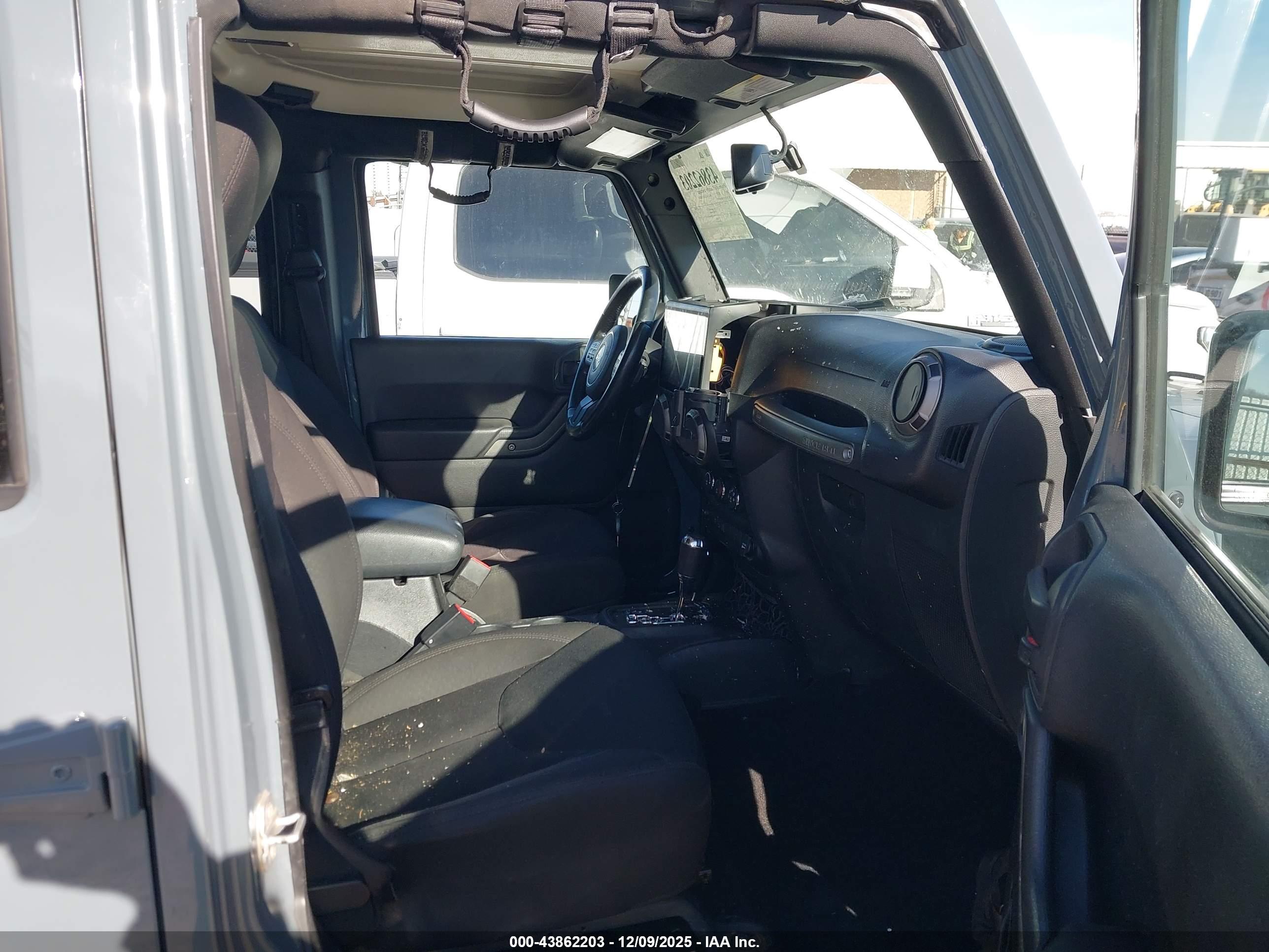 JEEP WRANGLER image 5