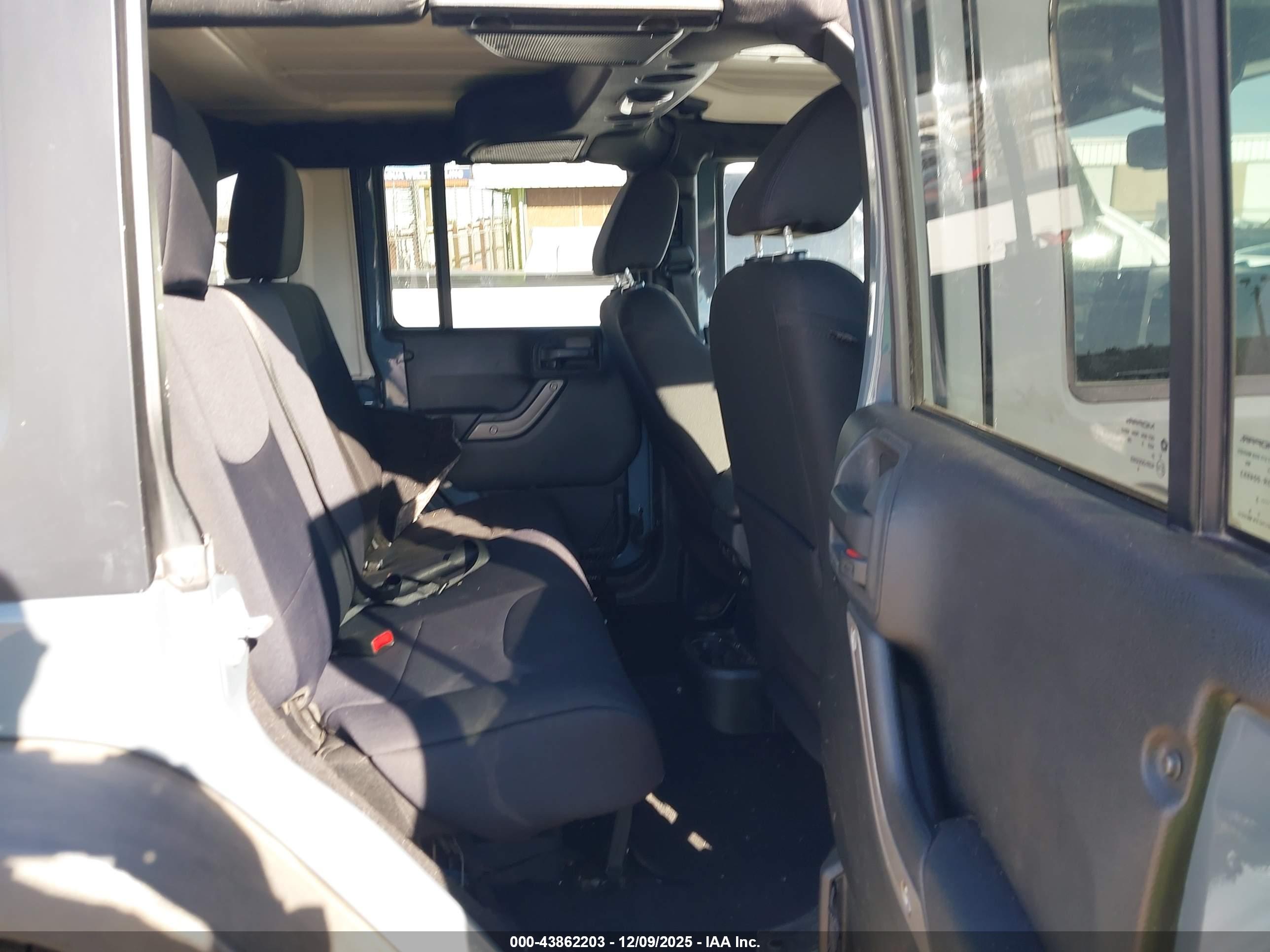 JEEP WRANGLER image 8
