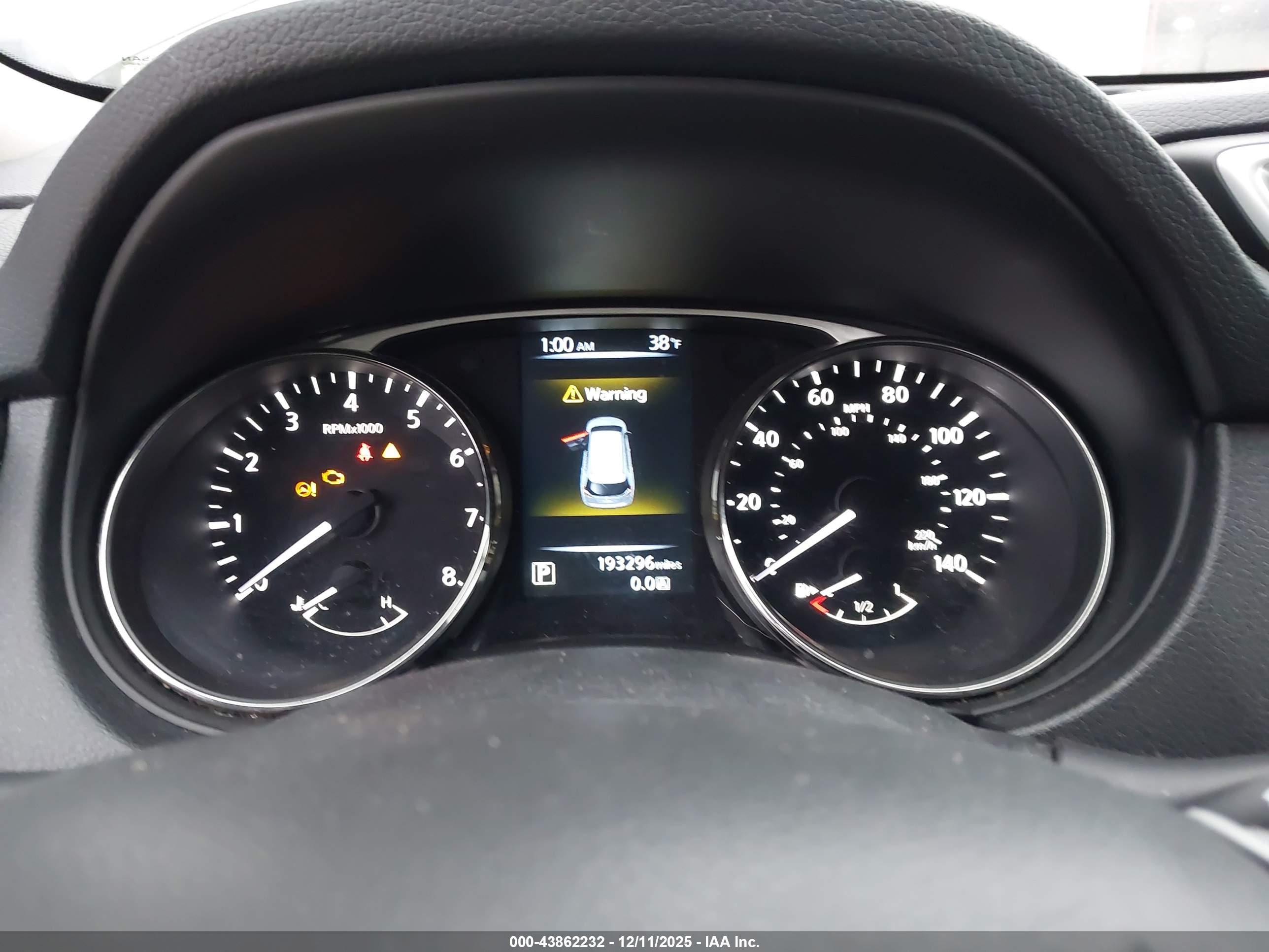 NISSAN ROGUE image 7