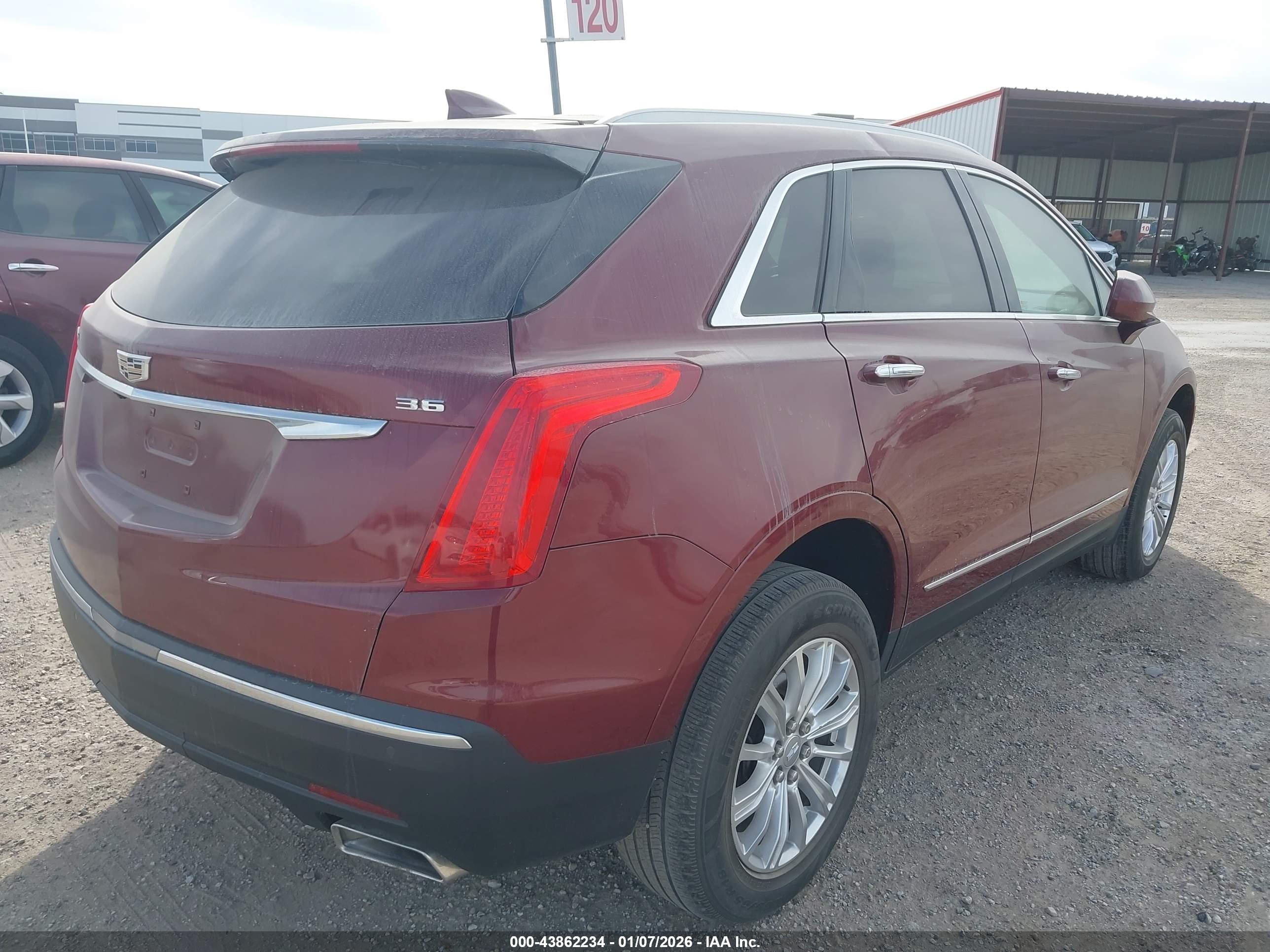 CADILLAC XT5 image 4