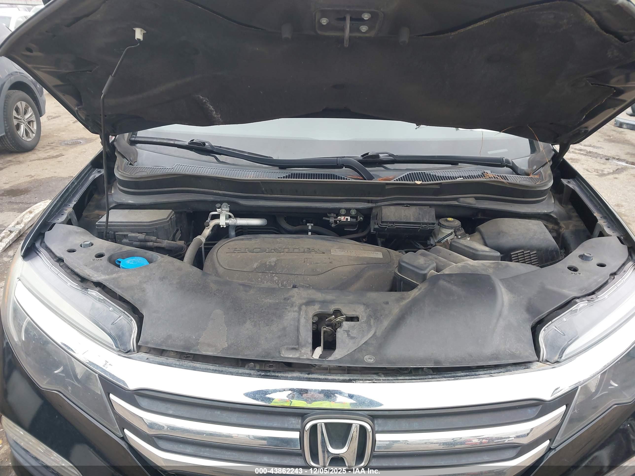 HONDA PILOT image 10