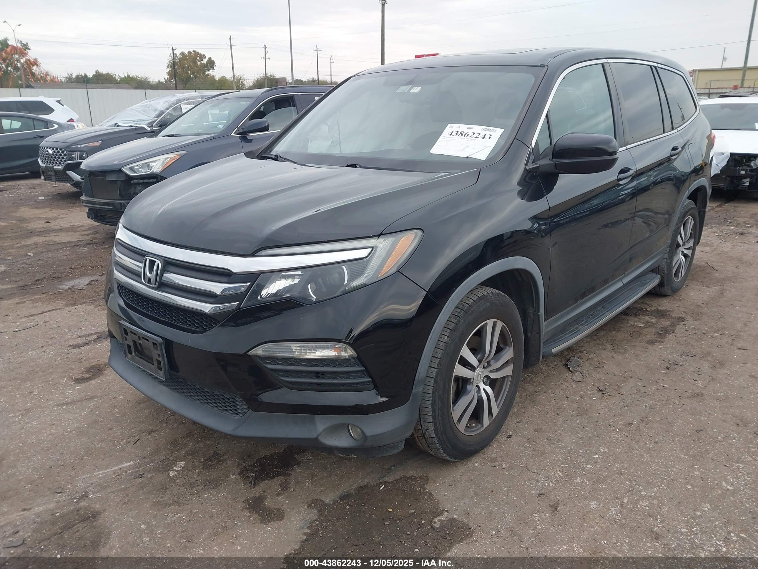 HONDA PILOT image 2