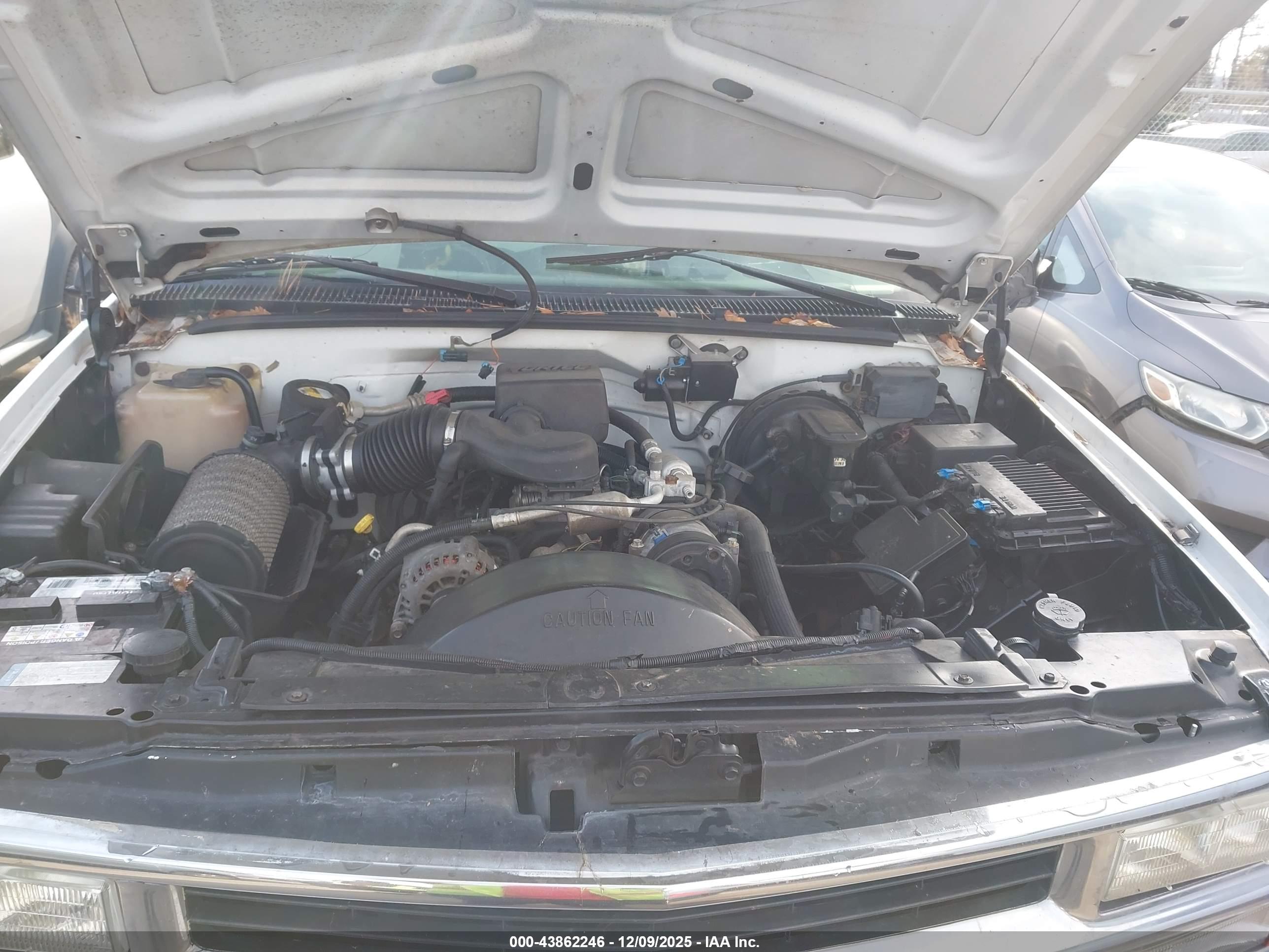 CHEVROLET K1500 image 10