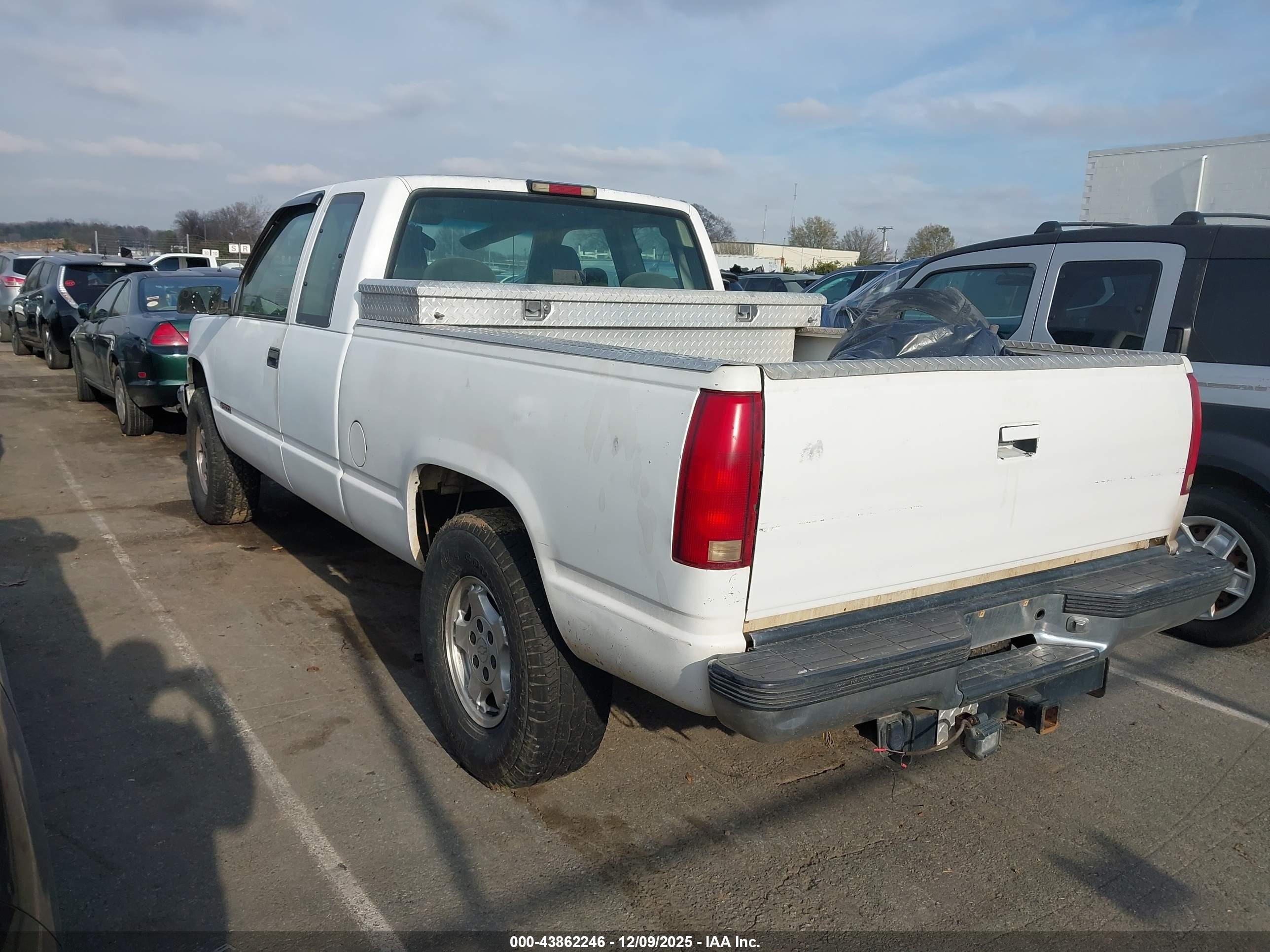 CHEVROLET K1500 image 3