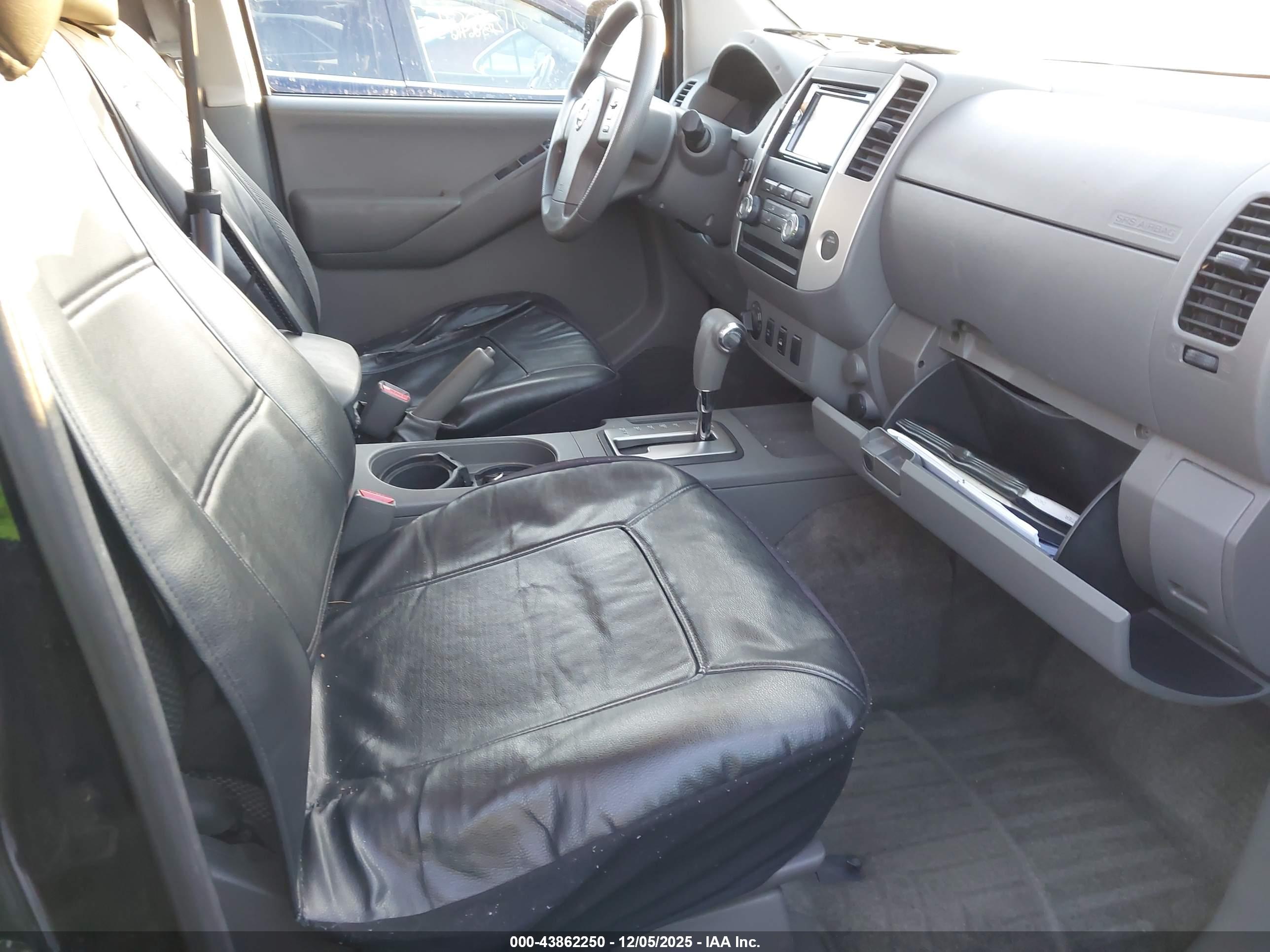 NISSAN FRONTIER image 5