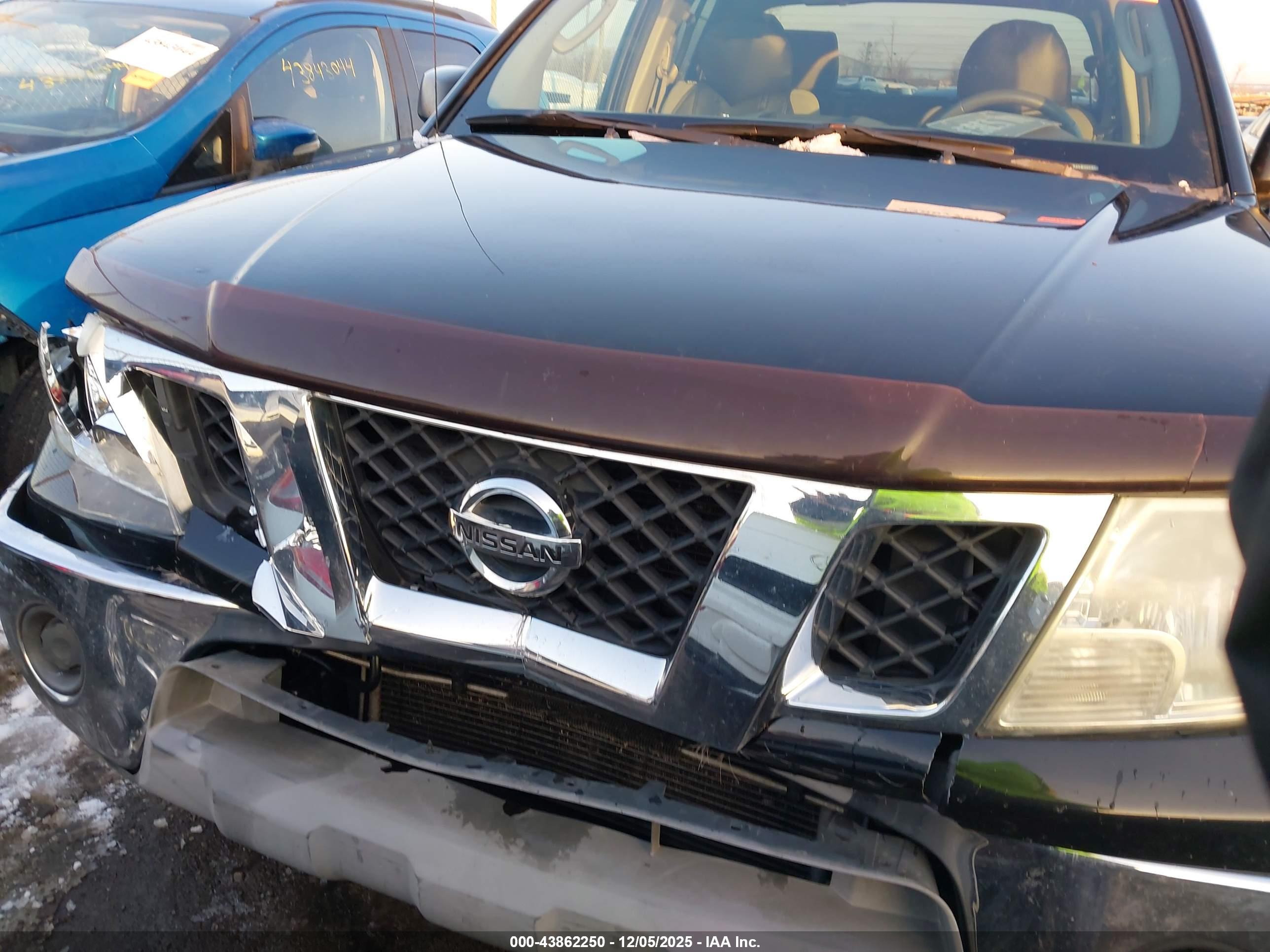 NISSAN FRONTIER image 6