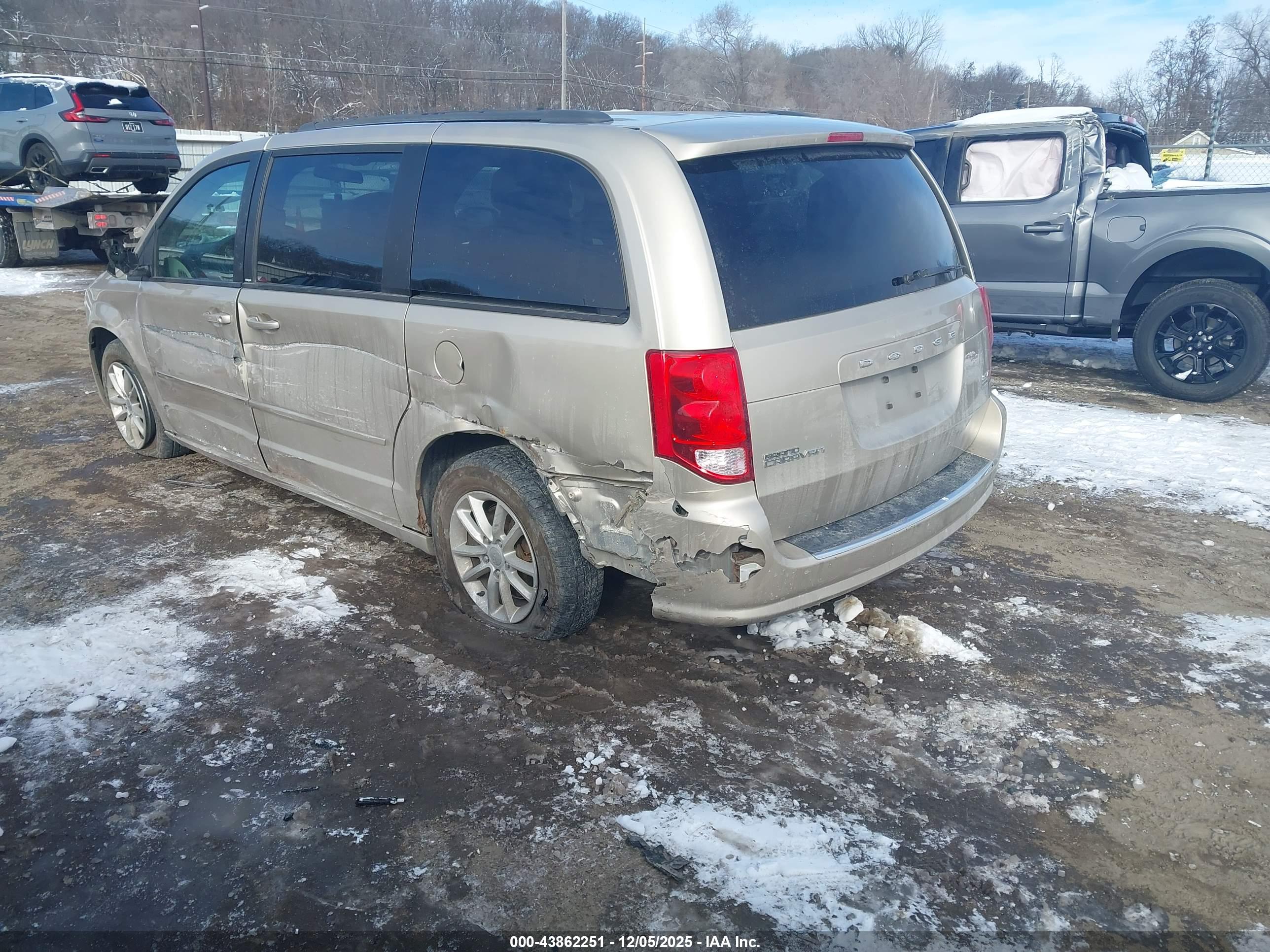 DODGE GRAND image 3