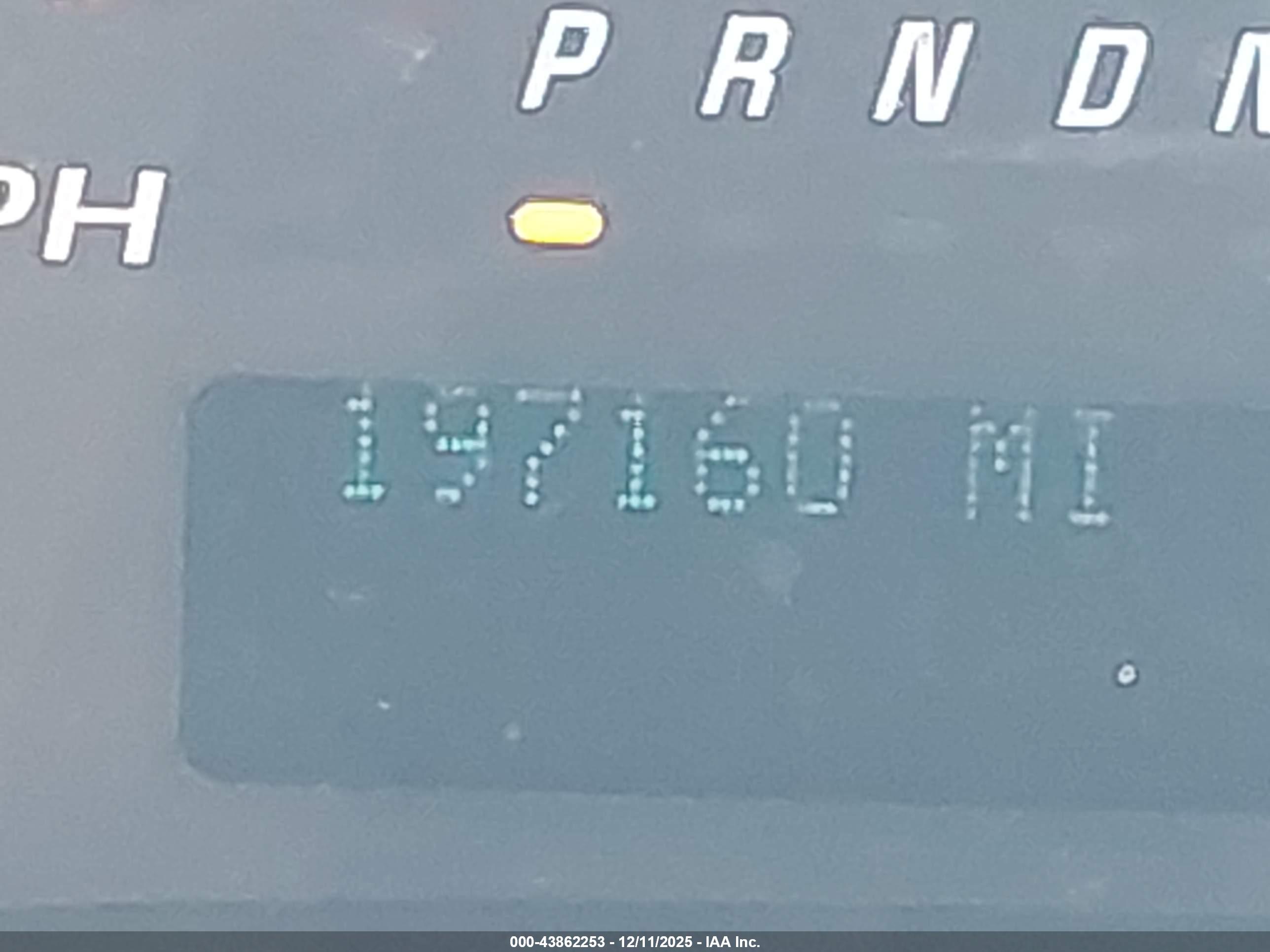 CHEVROLET EXPRESS image 6