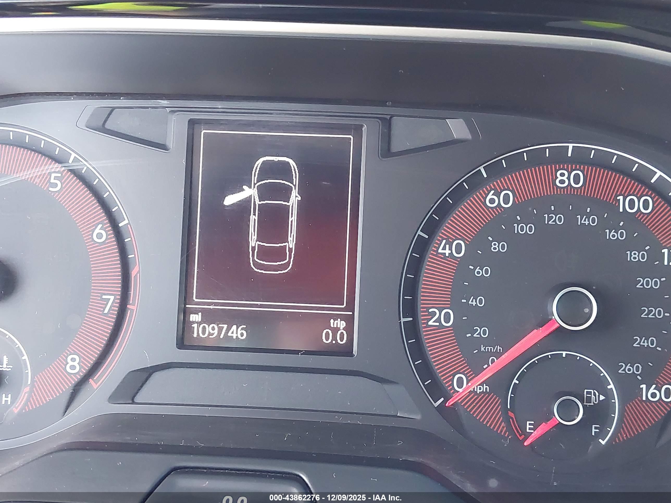 VOLKSWAGEN JETTA image 7