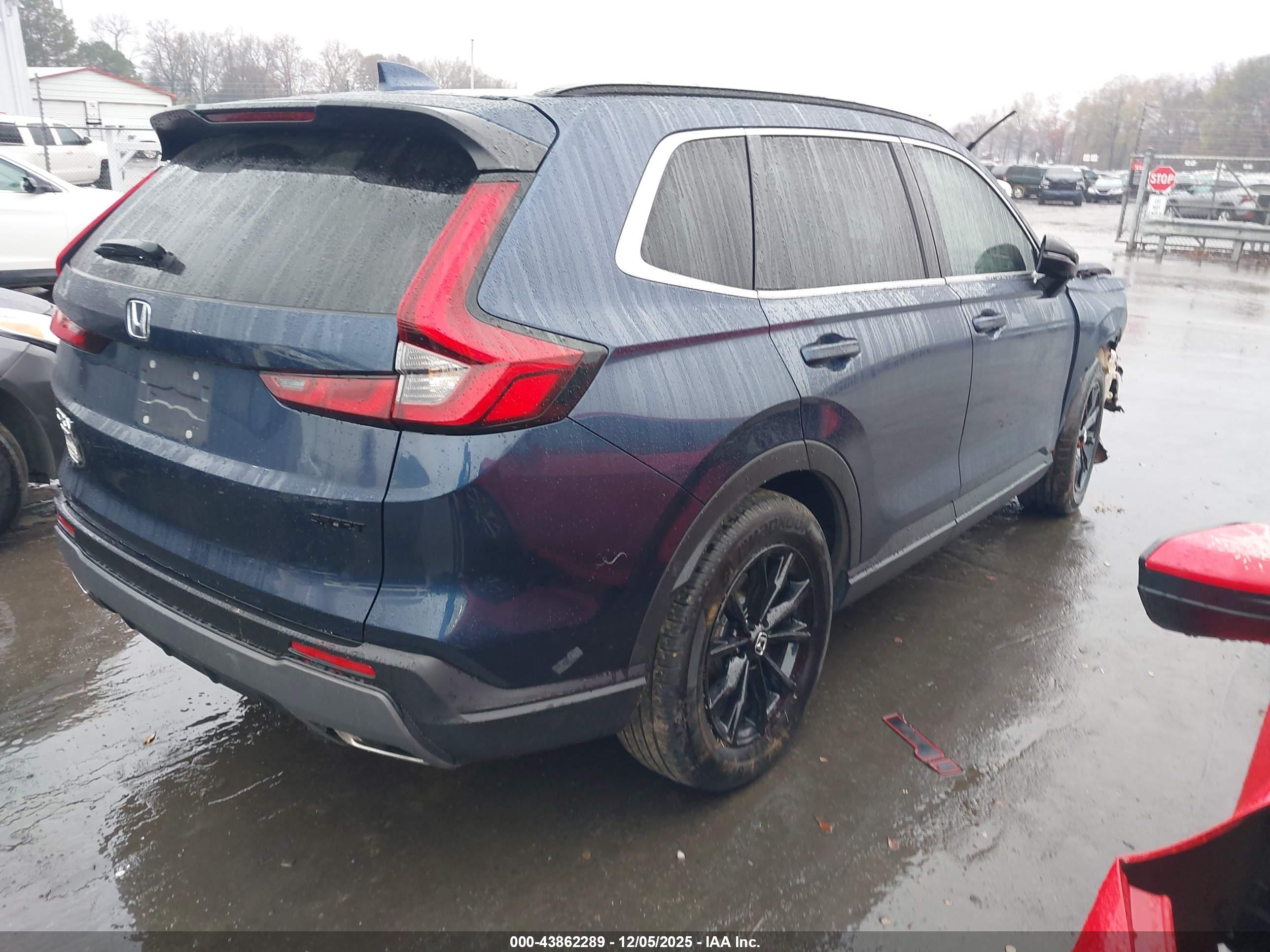 HONDA CR-V image 4