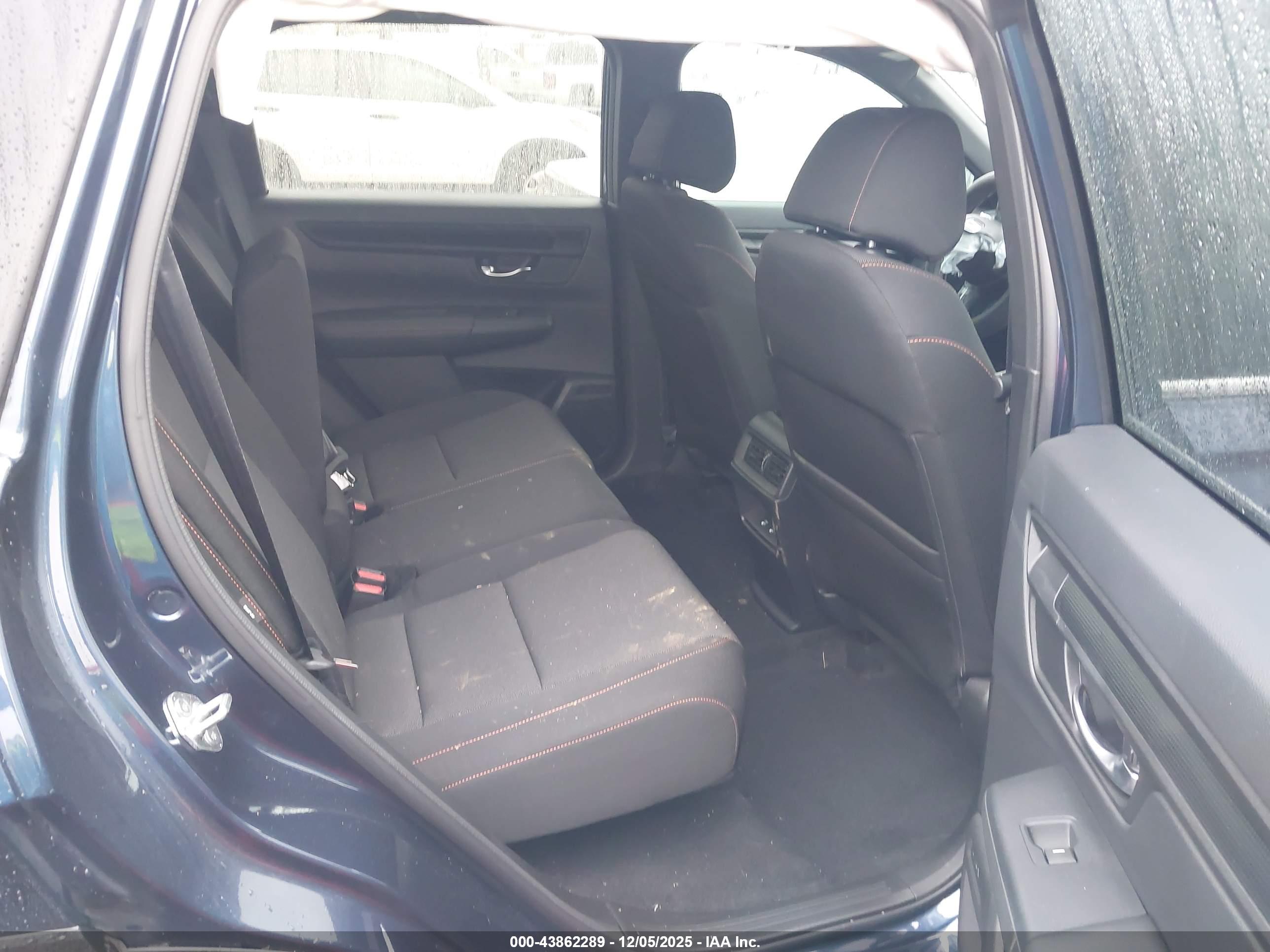 HONDA CR-V image 8