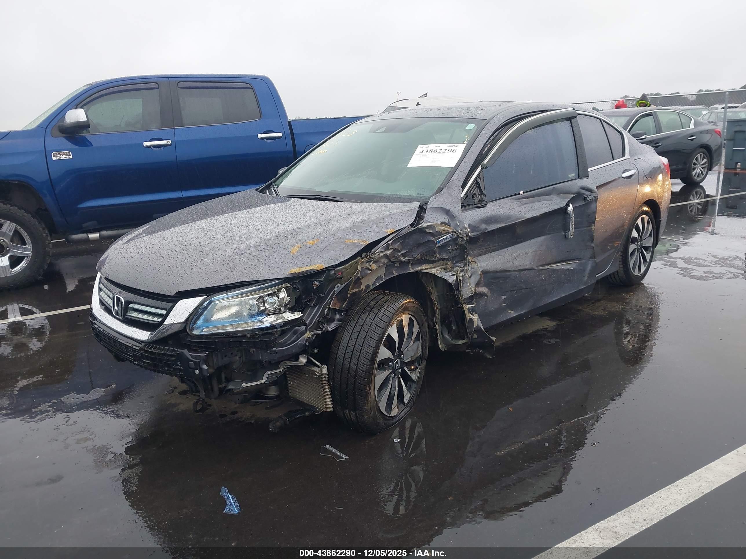HONDA ACCORD image 2